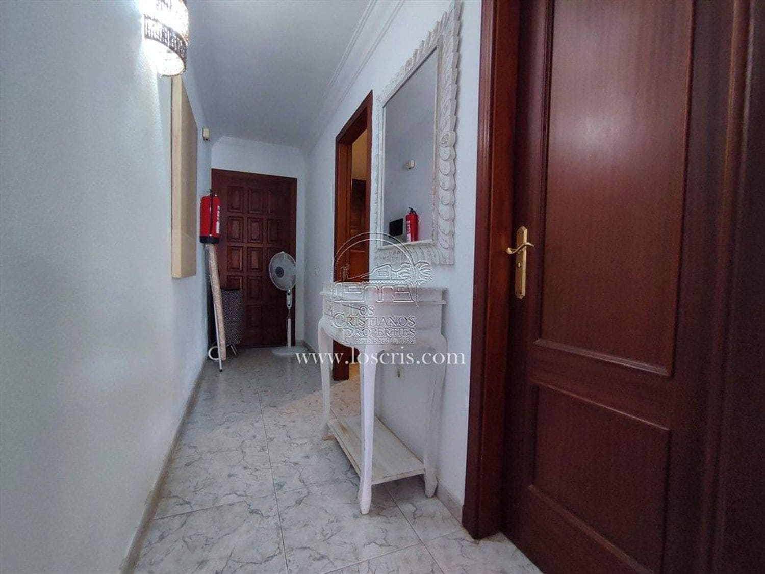 1 Zimmer Apartment zu verkaufen in Los Cristianos mit Pool Garage - 285.000 € (Ref: 9455715)