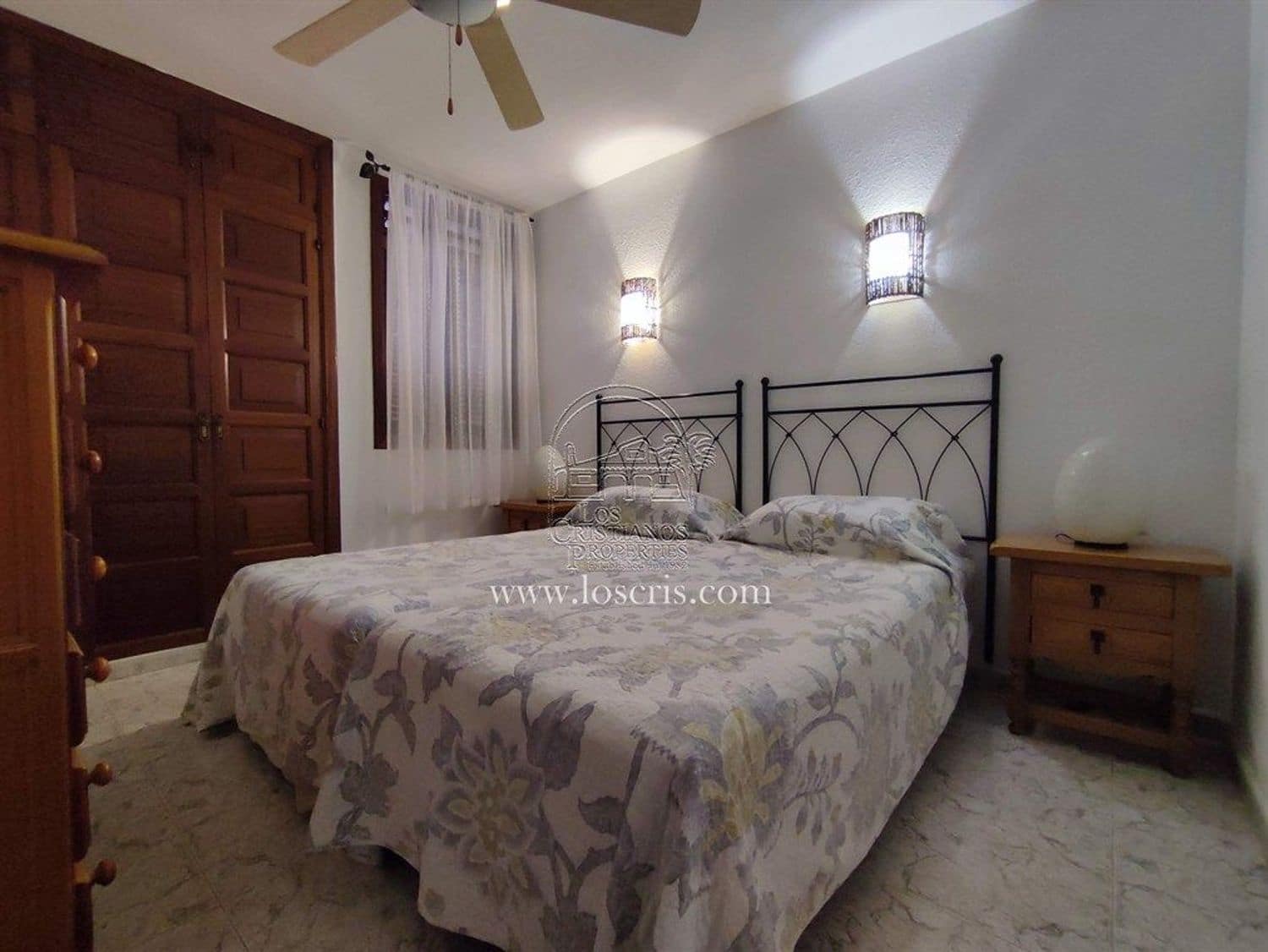 1 Zimmer Apartment zu verkaufen in Los Cristianos mit Pool Garage - 285.000 € (Ref: 9455715)