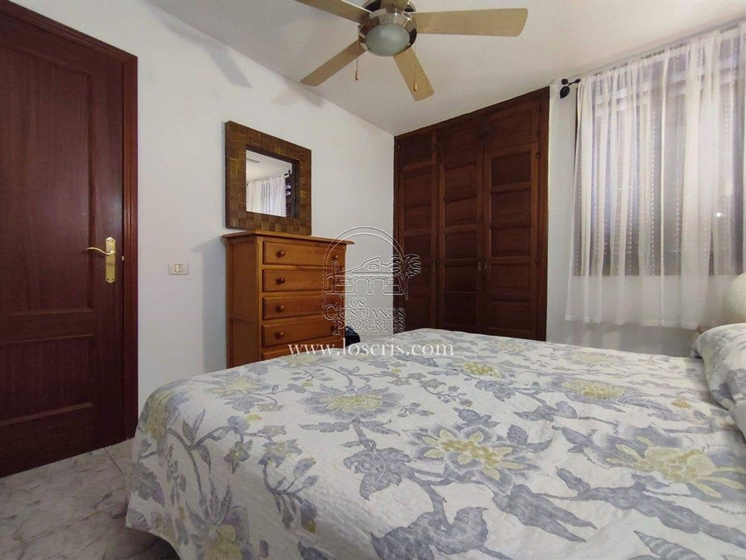 1 Zimmer Apartment zu verkaufen in Los Cristianos mit Pool Garage - 285.000 € (Ref: 9455715)