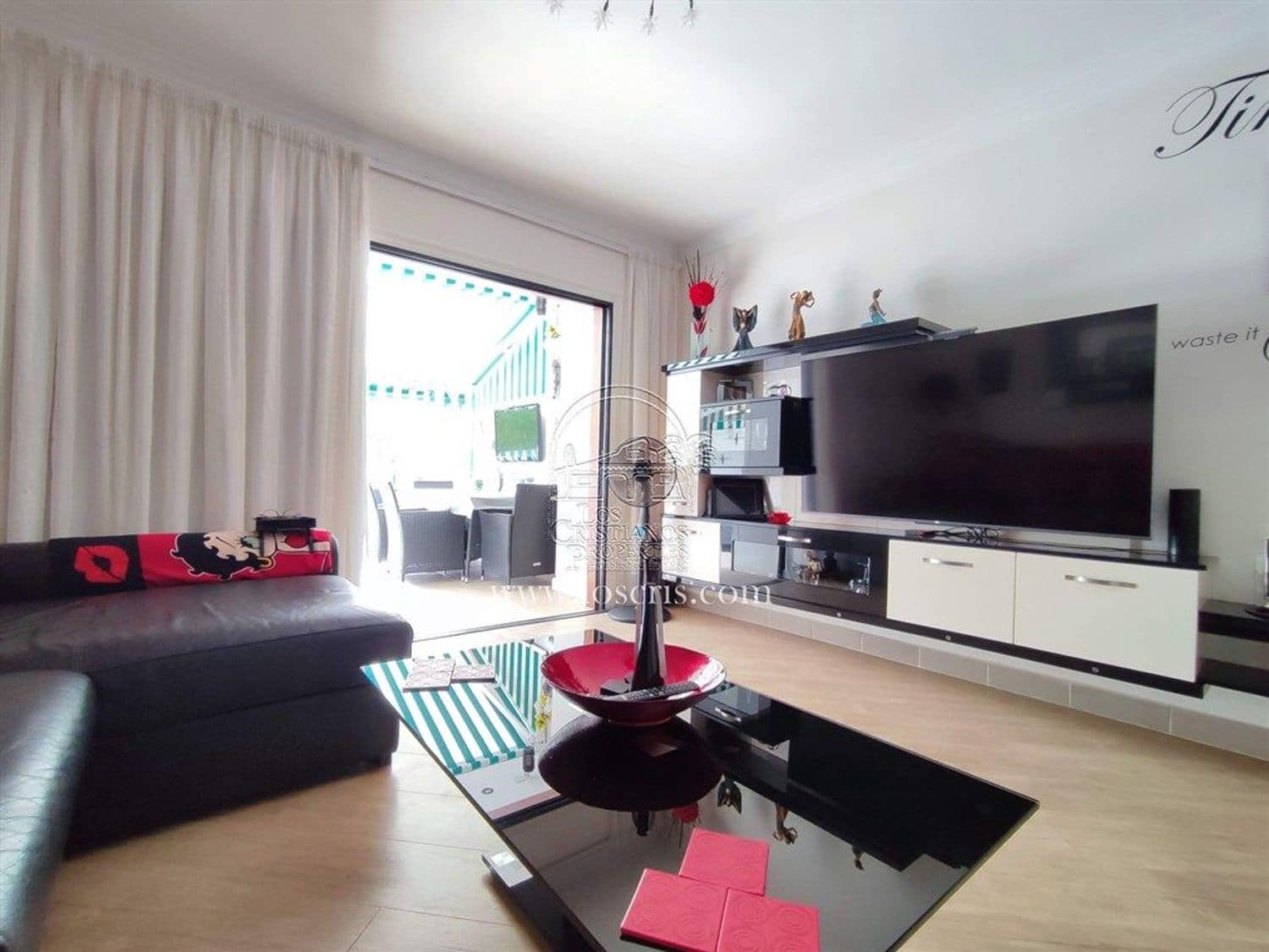 1 chambre Appartement à vendre à Los Cristianos avec piscine garage - 295 000 € (Ref: 9470301)