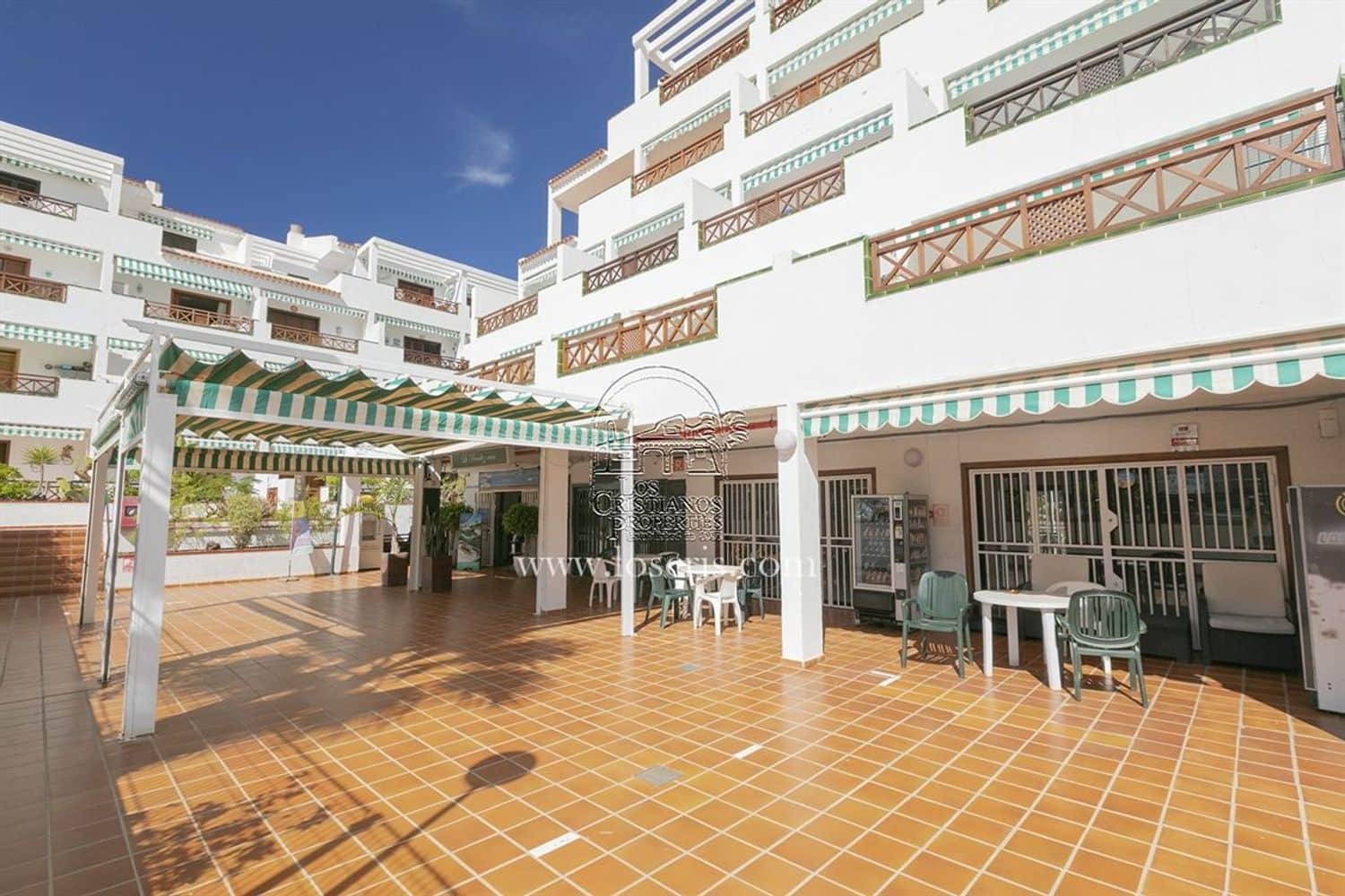 1 chambre Appartement à vendre à Los Cristianos avec piscine garage - 295 000 € (Ref: 9470301)