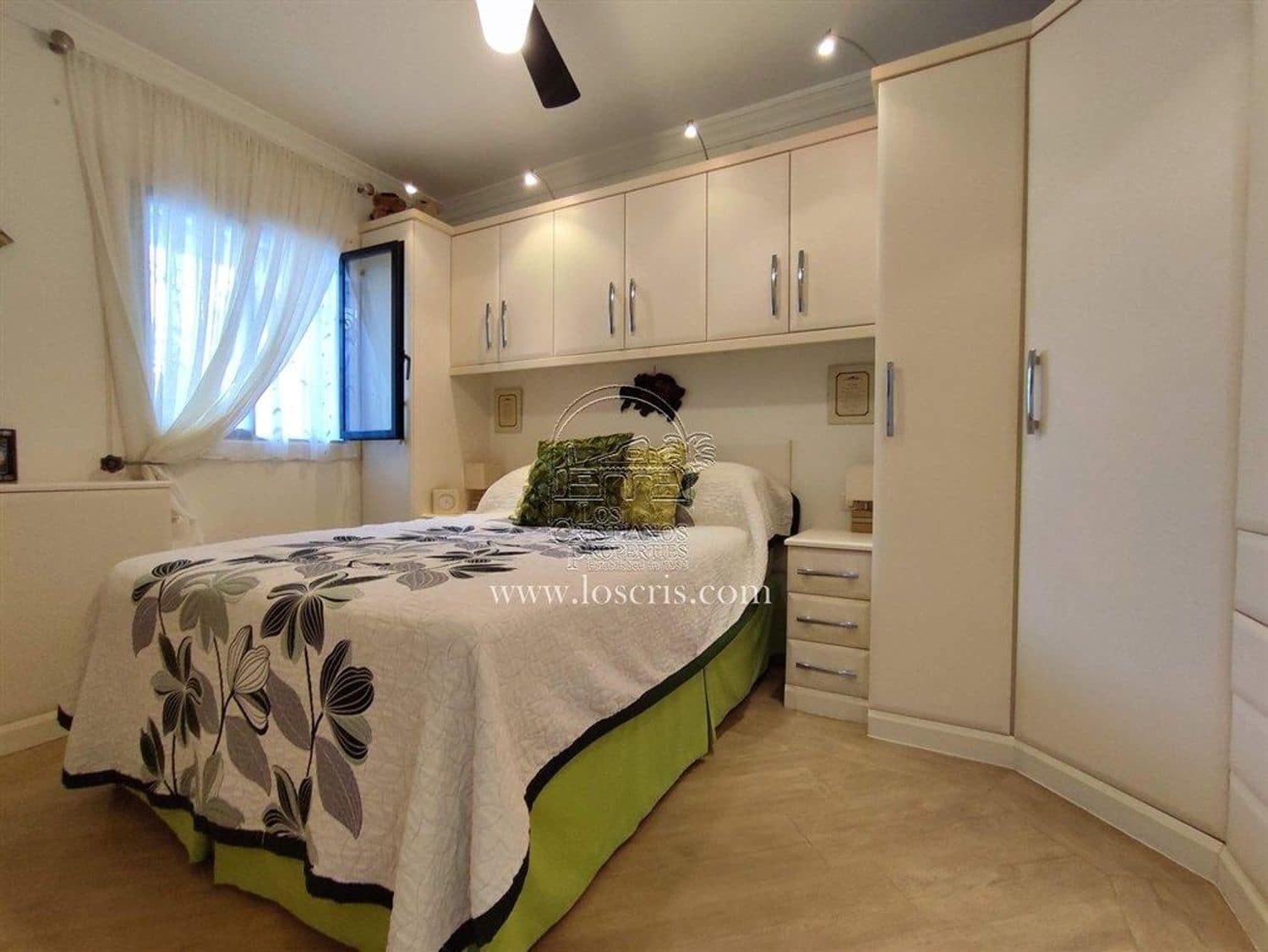 1 chambre Appartement à vendre à Los Cristianos avec piscine garage - 295 000 € (Ref: 9470301)