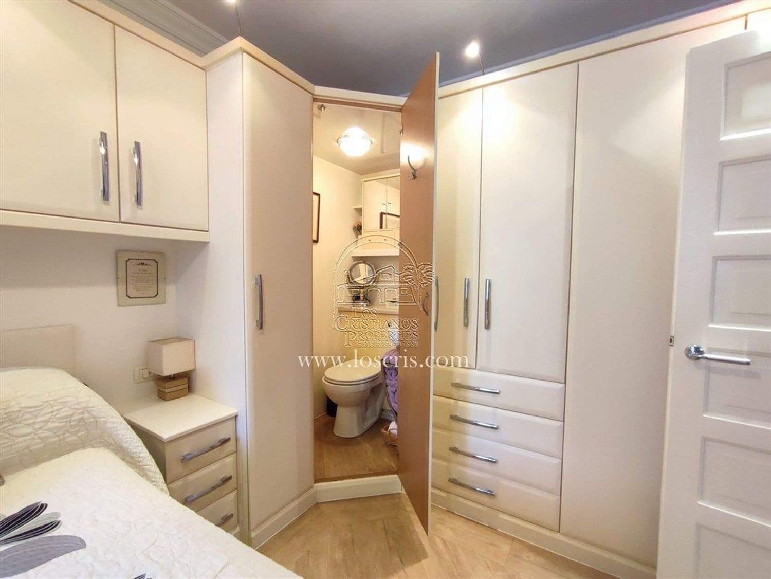 1 chambre Appartement à vendre à Los Cristianos avec piscine garage - 295 000 € (Ref: 9470301)