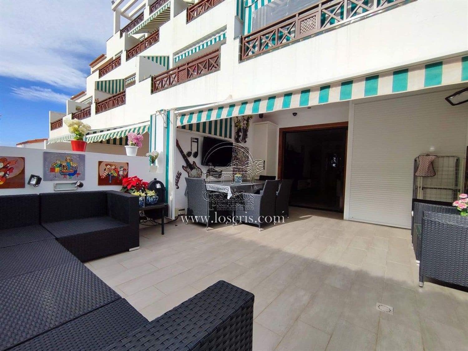 1 chambre Appartement à vendre à Los Cristianos avec piscine garage - 295 000 € (Ref: 9470301)