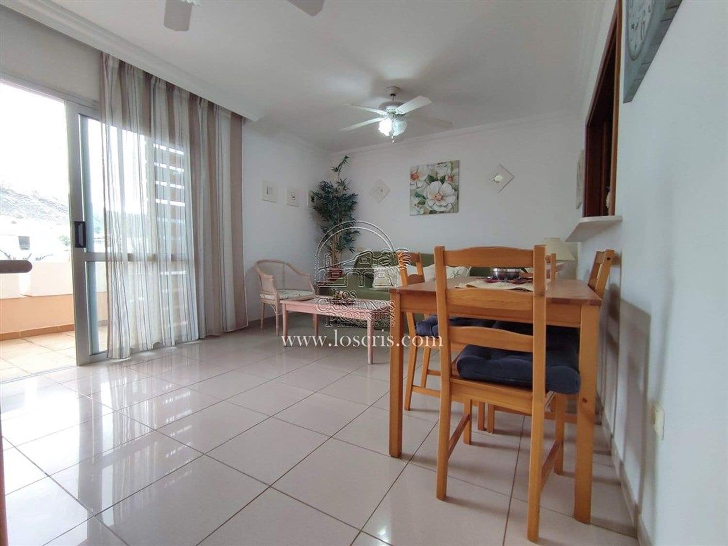 1 sypialnia Apartament na sprzedaż w Los Cristianos z basenem garażem - 285 000 € (Ref: 9471906)