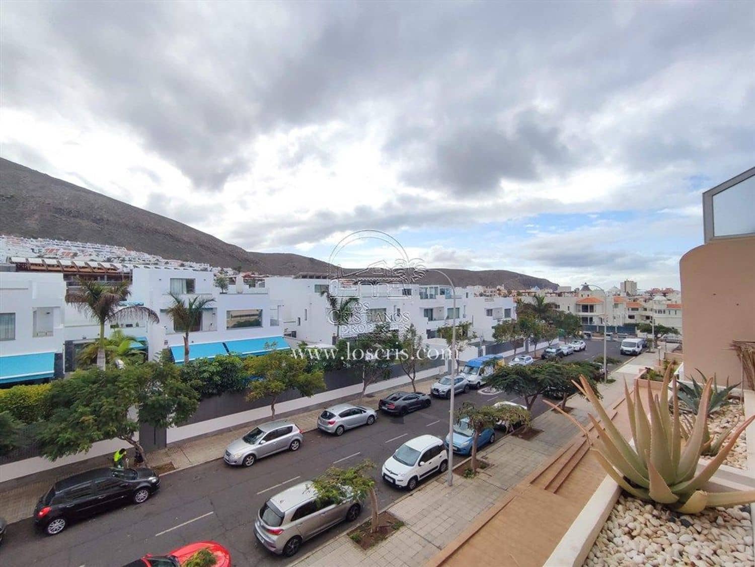 1 sypialnia Apartament na sprzedaż w Los Cristianos z basenem garażem - 285 000 € (Ref: 9471906)