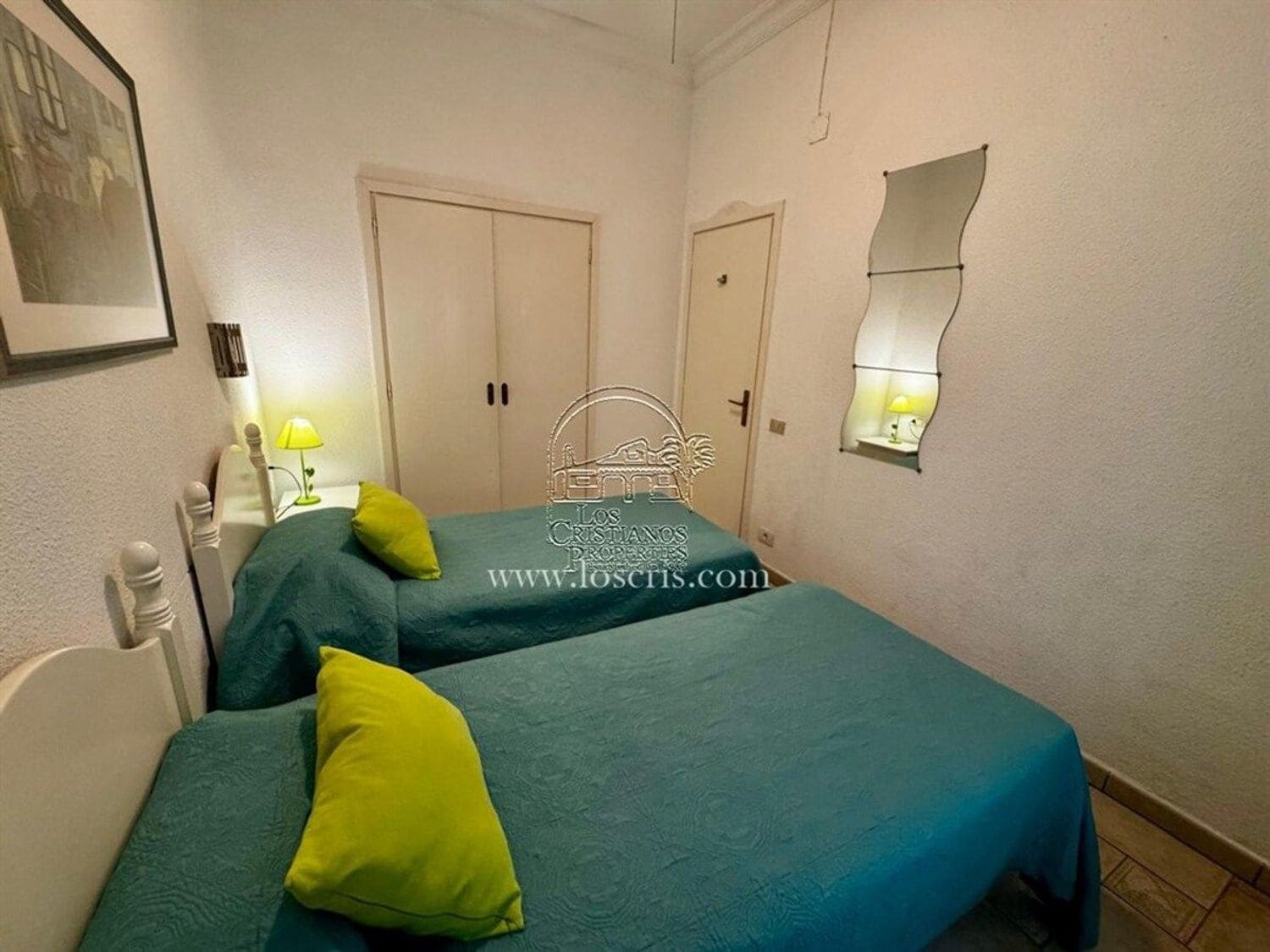 2 bedroom Apartment for sale in Los Cristianos with pool garage - € 460,000 (Ref: 9480790)