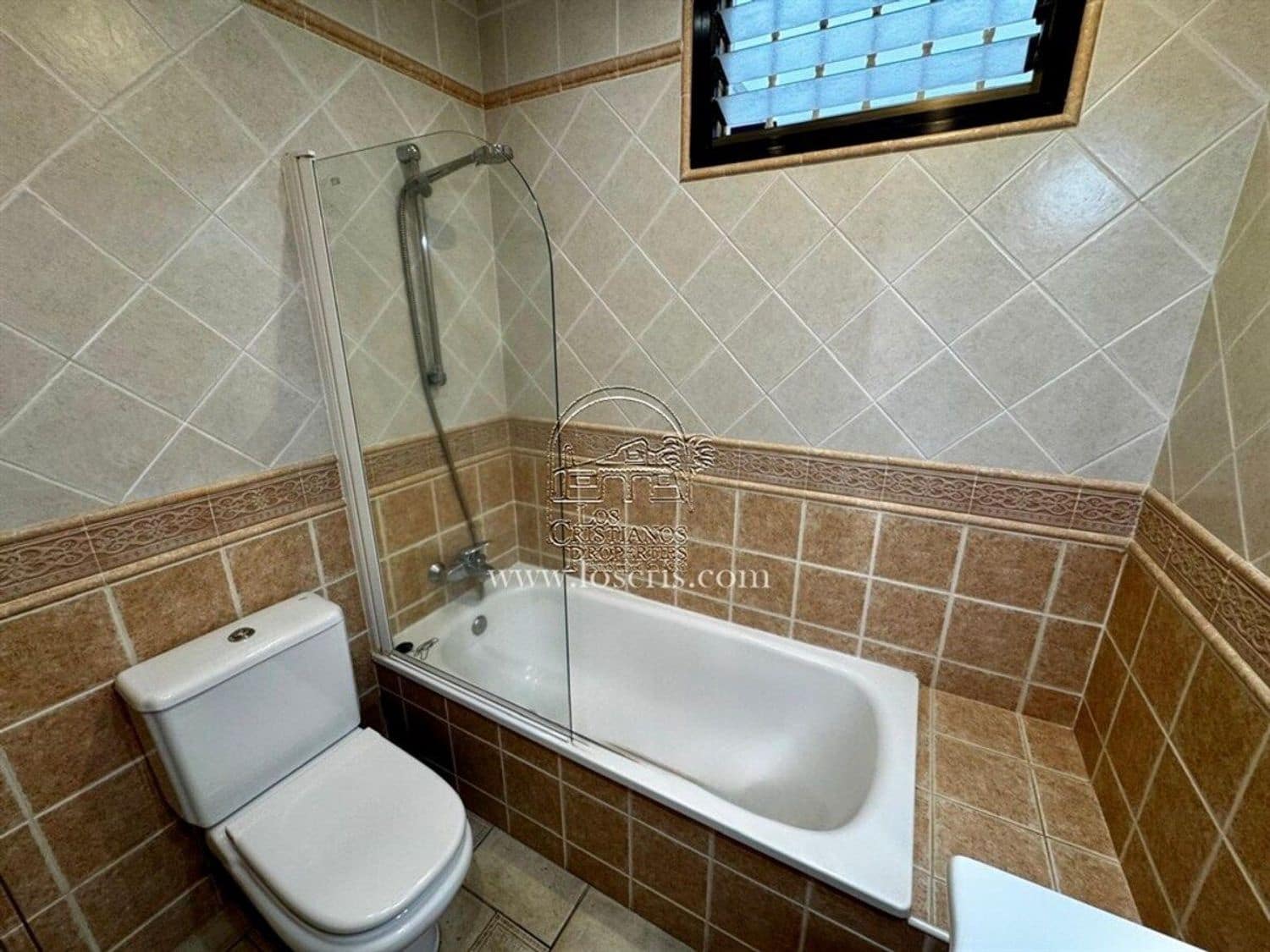 2 bedroom Apartment for sale in Los Cristianos with pool garage - € 460,000 (Ref: 9480790)