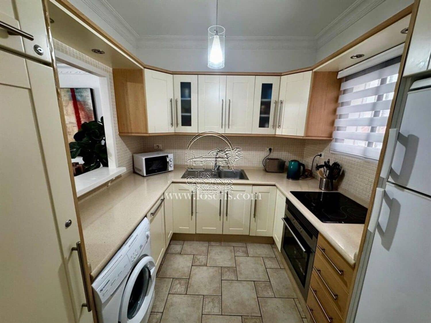 2 bedroom Apartment for sale in Los Cristianos with pool garage - € 460,000 (Ref: 9480790)