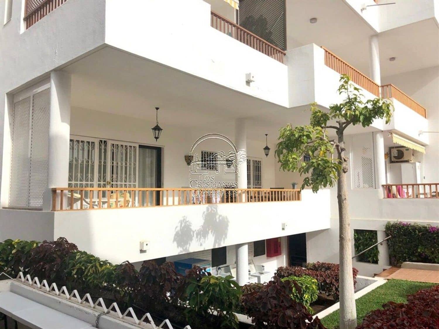 2 bedroom Apartment for sale in Los Cristianos with pool garage - € 460,000 (Ref: 9480790)