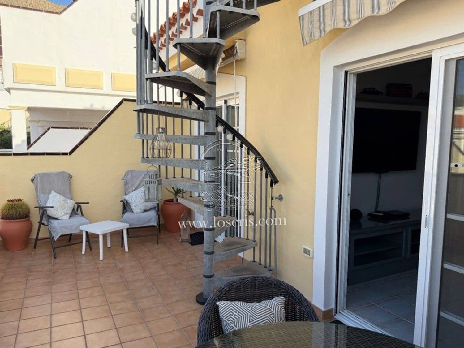 1 bedroom Apartment for sale in Los Cristianos with pool garage - € 299,000 (Ref: 9480791)