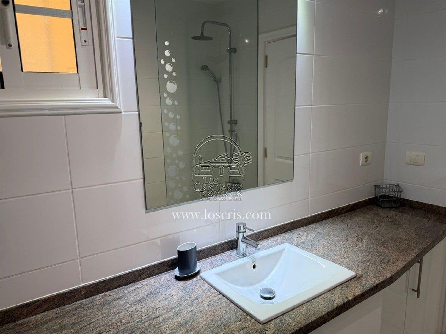 1 bedroom Apartment for sale in Los Cristianos with pool garage - € 299,000 (Ref: 9480791)