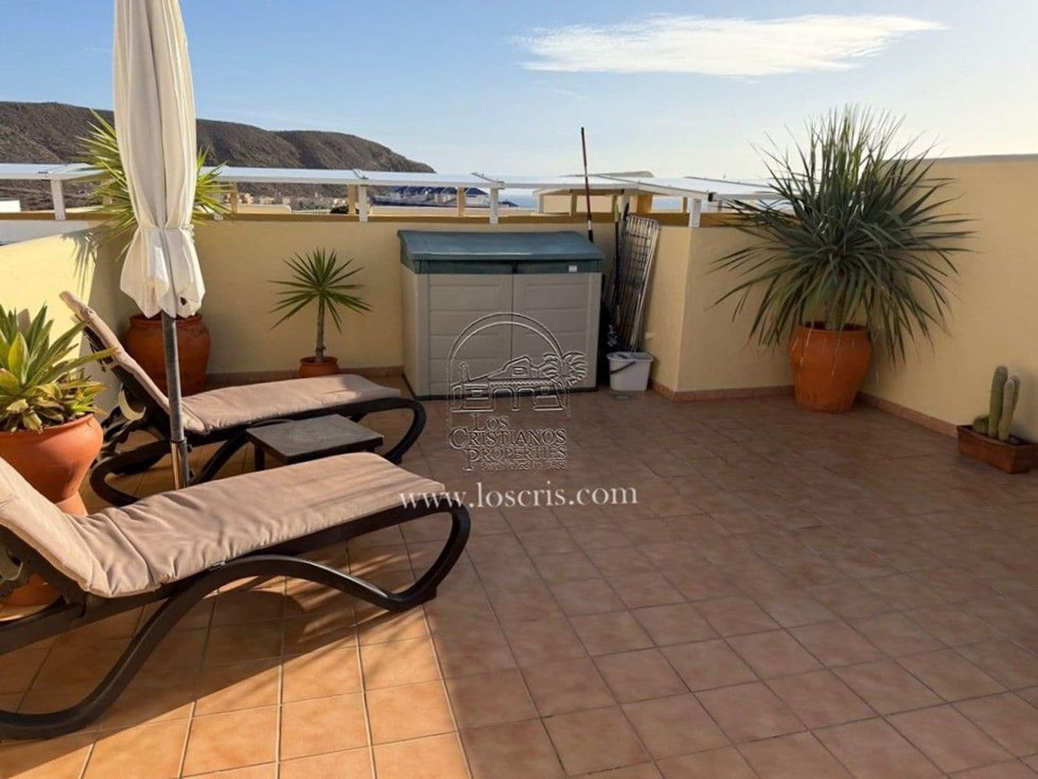 1 bedroom Apartment for sale in Los Cristianos with pool garage - € 299,000 (Ref: 9480791)