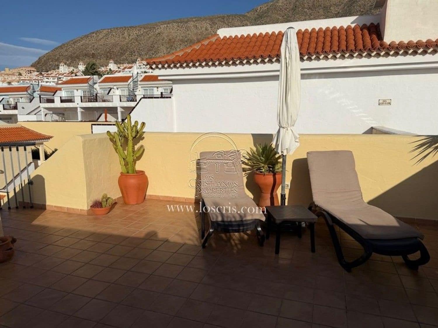 1 bedroom Apartment for sale in Los Cristianos with pool garage - € 299,000 (Ref: 9480791)