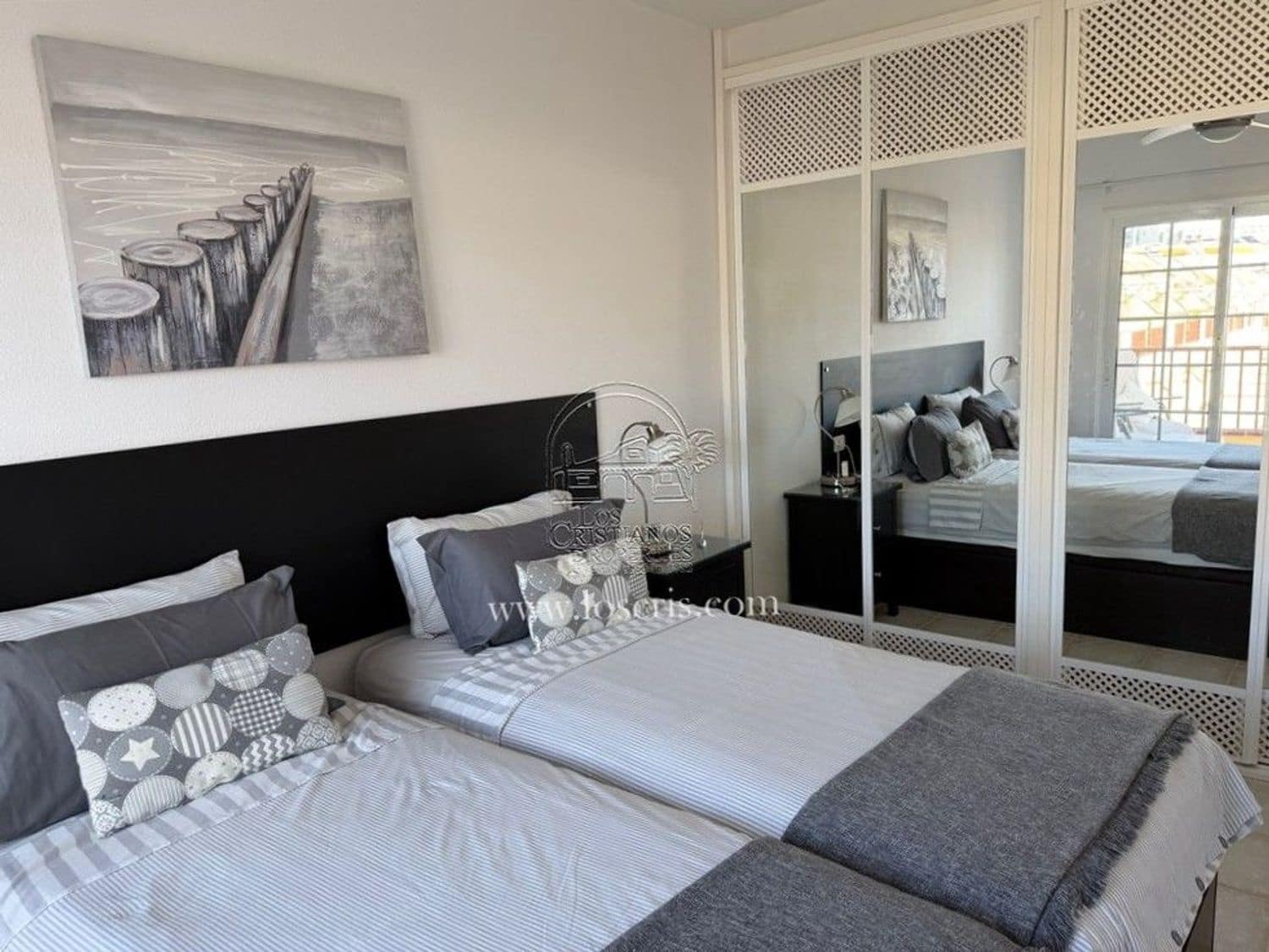 1 bedroom Apartment for sale in Los Cristianos with pool garage - € 299,000 (Ref: 9480791)