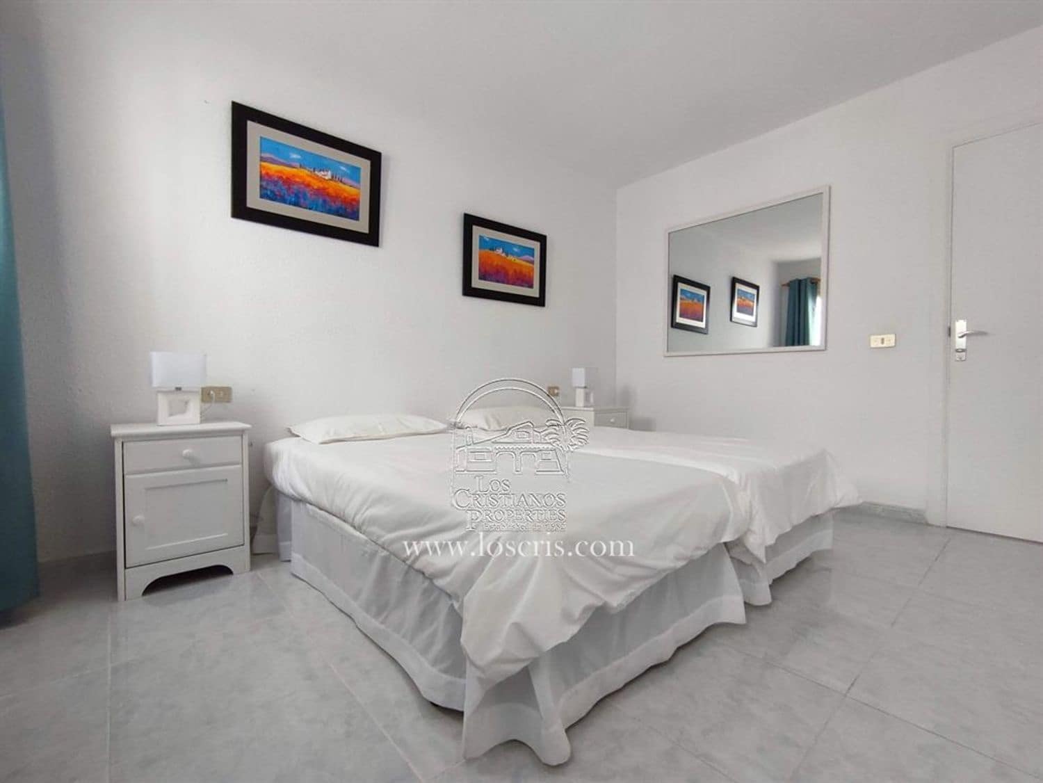 2 bedroom Apartment for sale in Los Cristianos with pool garage - € 400,000 (Ref: 9483829)