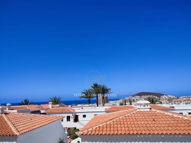 2 soveværelse Lejlighed til salg i Los Cristianos, Arona med swimmingpool garage - € 400.000 (Ref: 9483829)