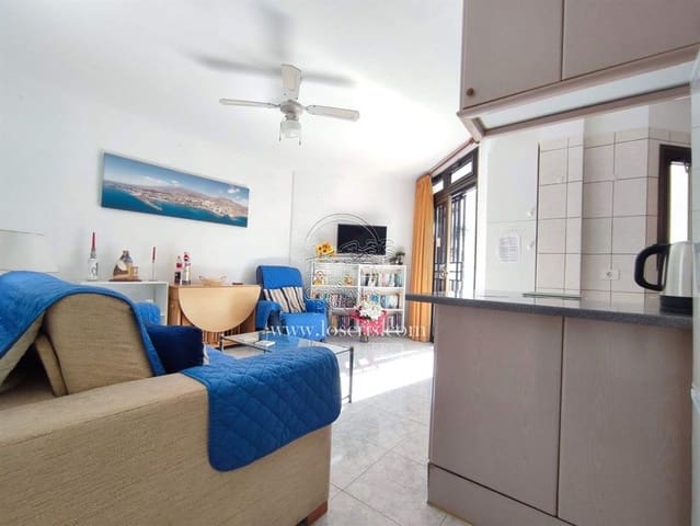 1 sypialnia Apartament na sprzedaż w Los Cristianos, Arona z basenem garażem - 240 000 € (Ref: 9494276)