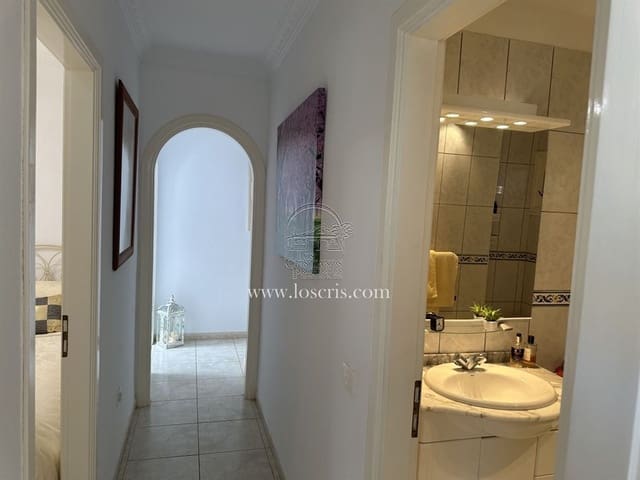 2 soveværelse Lejlighed til salg i Los Cristianos, Arona med swimmingpool garage - € 395.000 (Ref: 9523928)