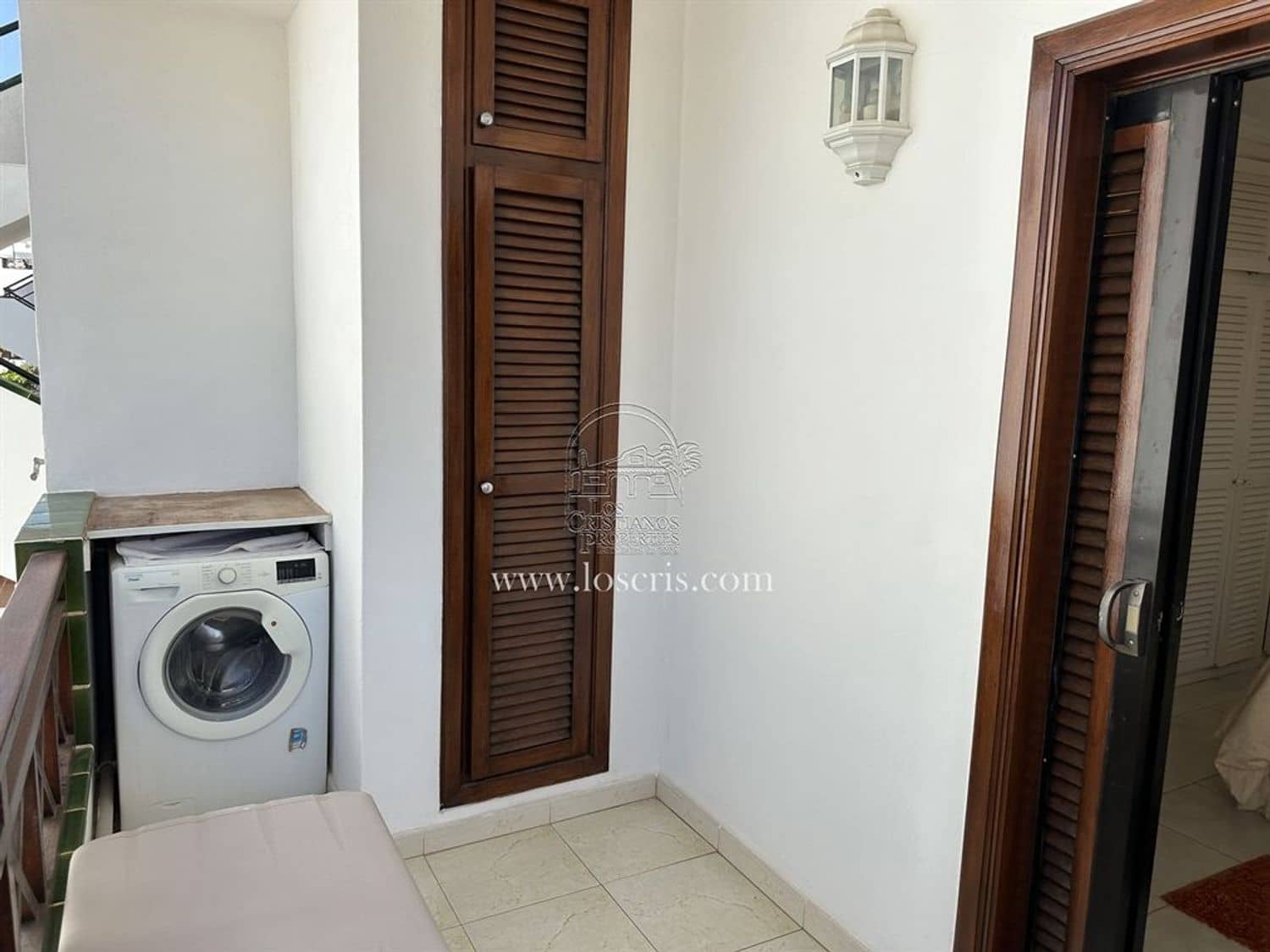 2 soveværelse Lejlighed til salg i Los Cristianos med swimmingpool garage - € 395.000 (Ref: 9523928)