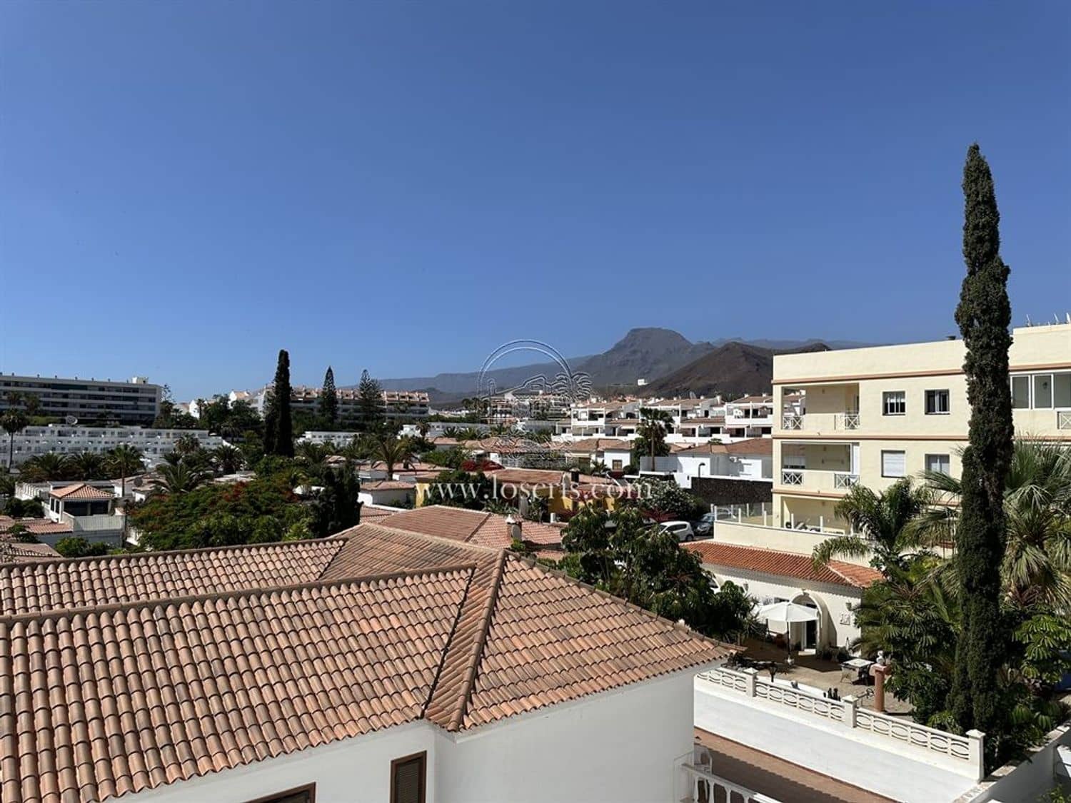 2 soveværelse Lejlighed til salg i Los Cristianos med swimmingpool garage - € 395.000 (Ref: 9523928)