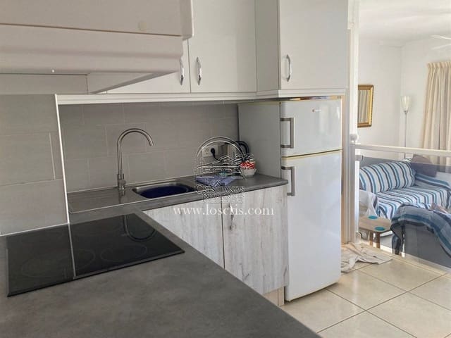 1 soverom Leilighet til salgs i Los Cristianos, Arona med svømmebasseng garasje - € 298 000 (Ref: 9550734)