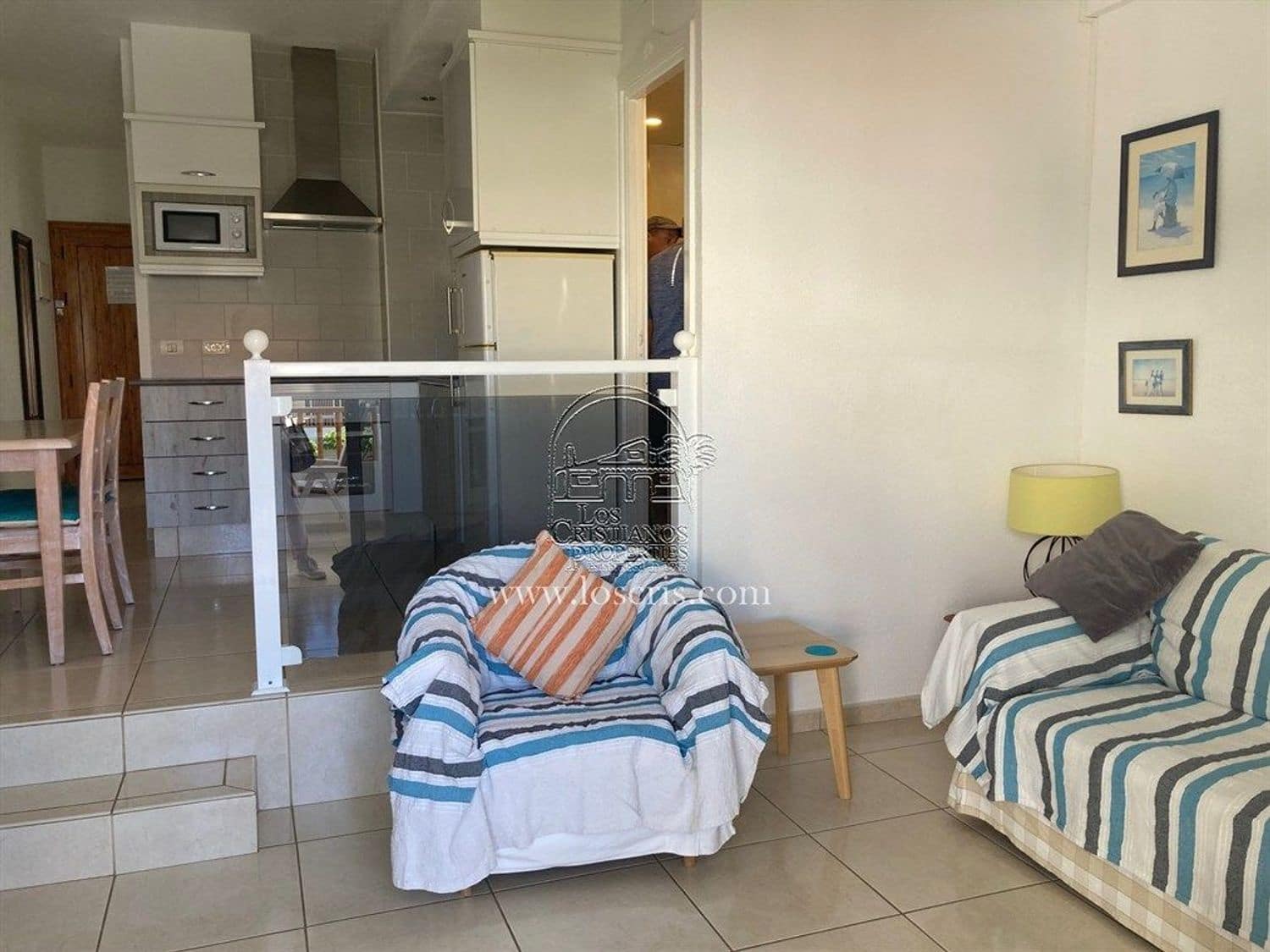 1 soverom Leilighet til salgs i Los Cristianos med svømmebasseng garasje - € 298 000 (Ref: 9550734)