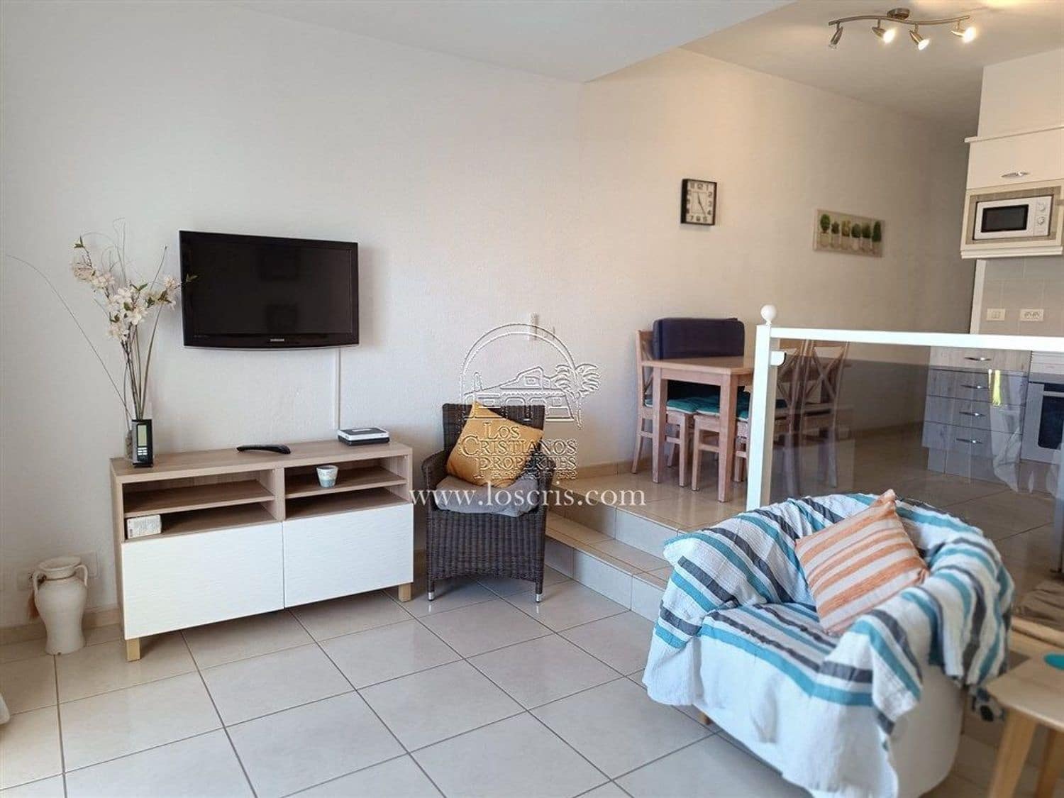 1 soverom Leilighet til salgs i Los Cristianos med svømmebasseng garasje - € 298 000 (Ref: 9550734)