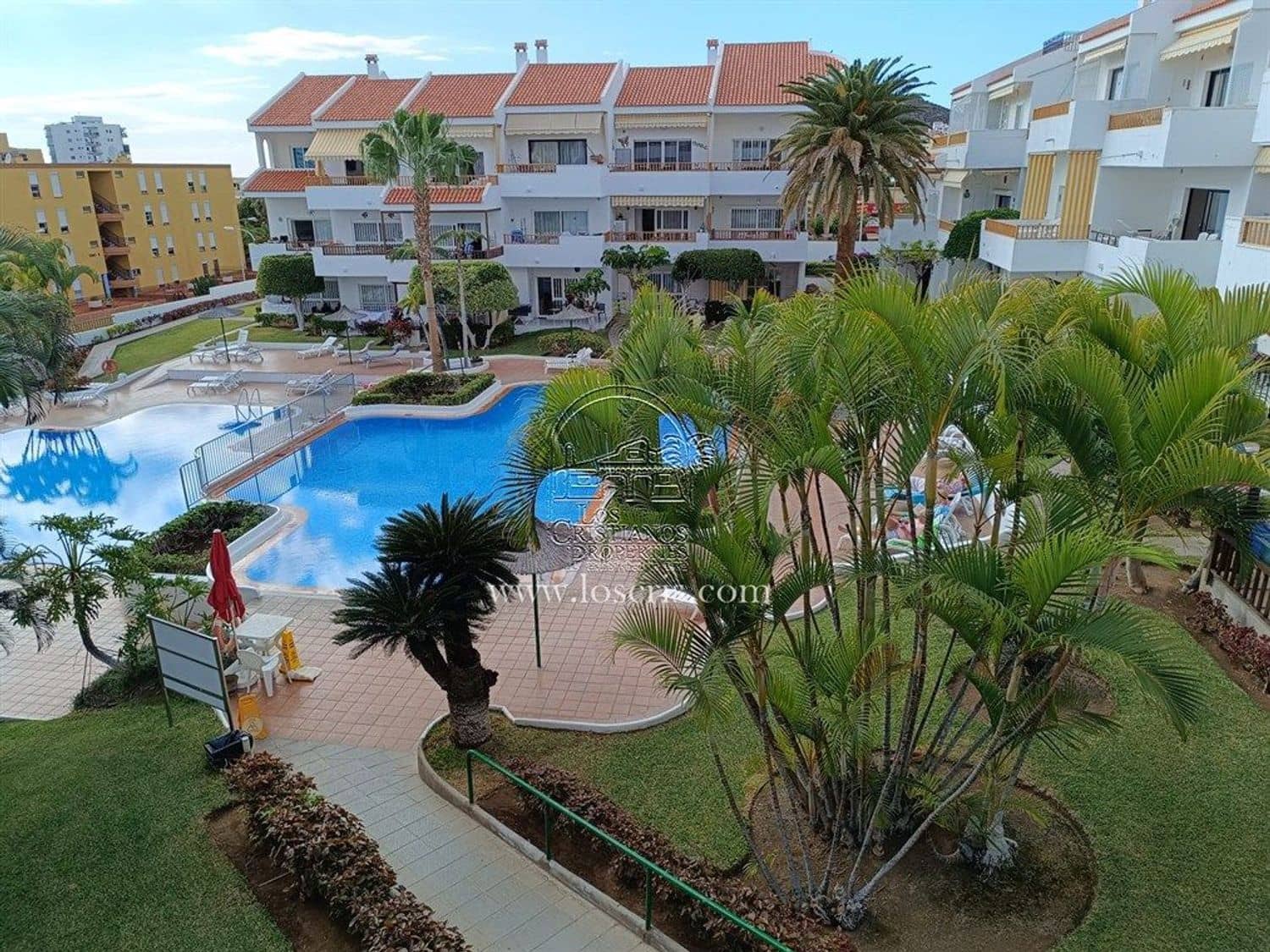 1 soverom Leilighet til salgs i Los Cristianos med svømmebasseng garasje - € 298 000 (Ref: 9550734)