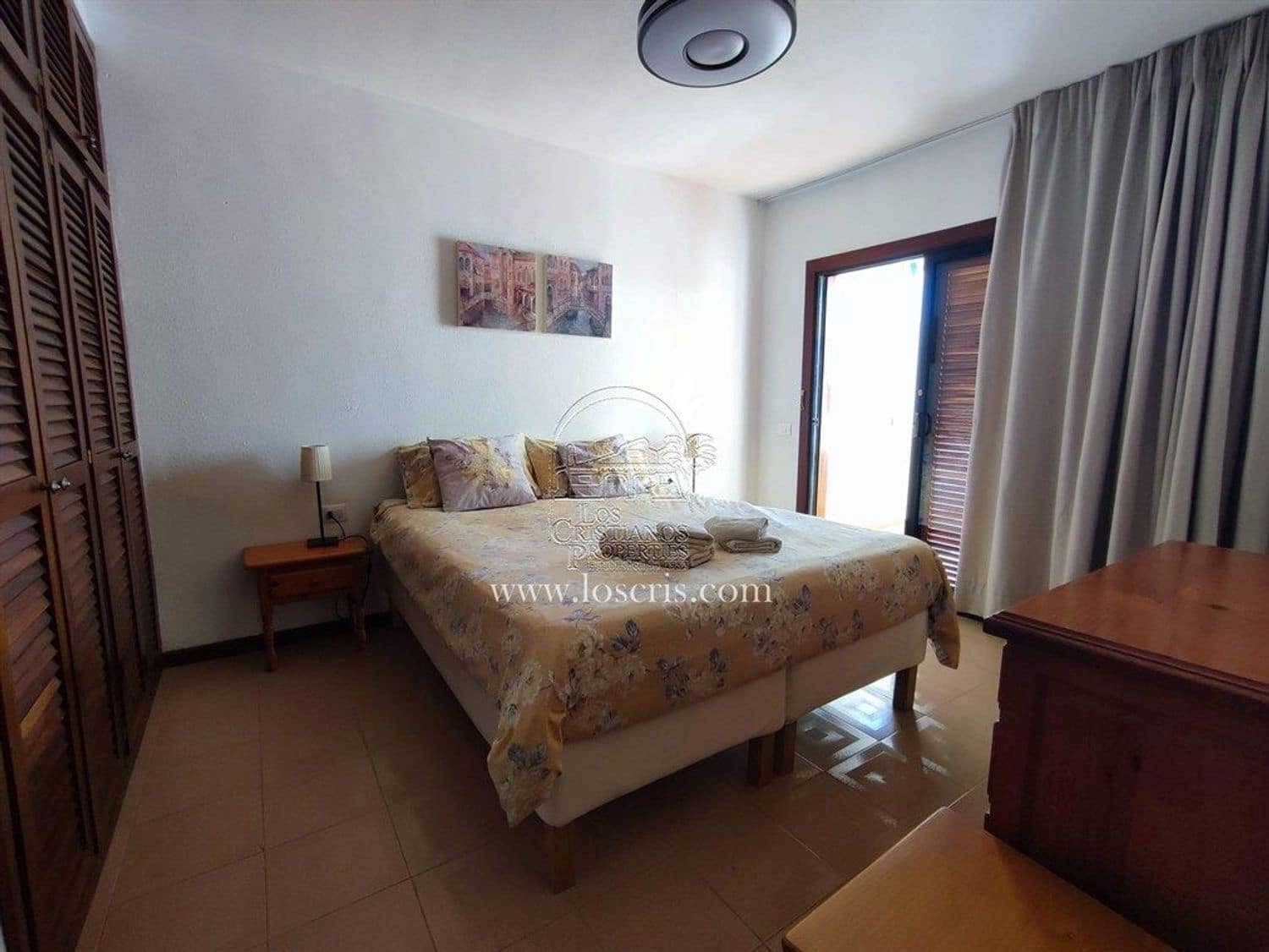 2 bedroom Apartment for sale in Los Cristianos with pool garage - € 370,000 (Ref: 9665653)