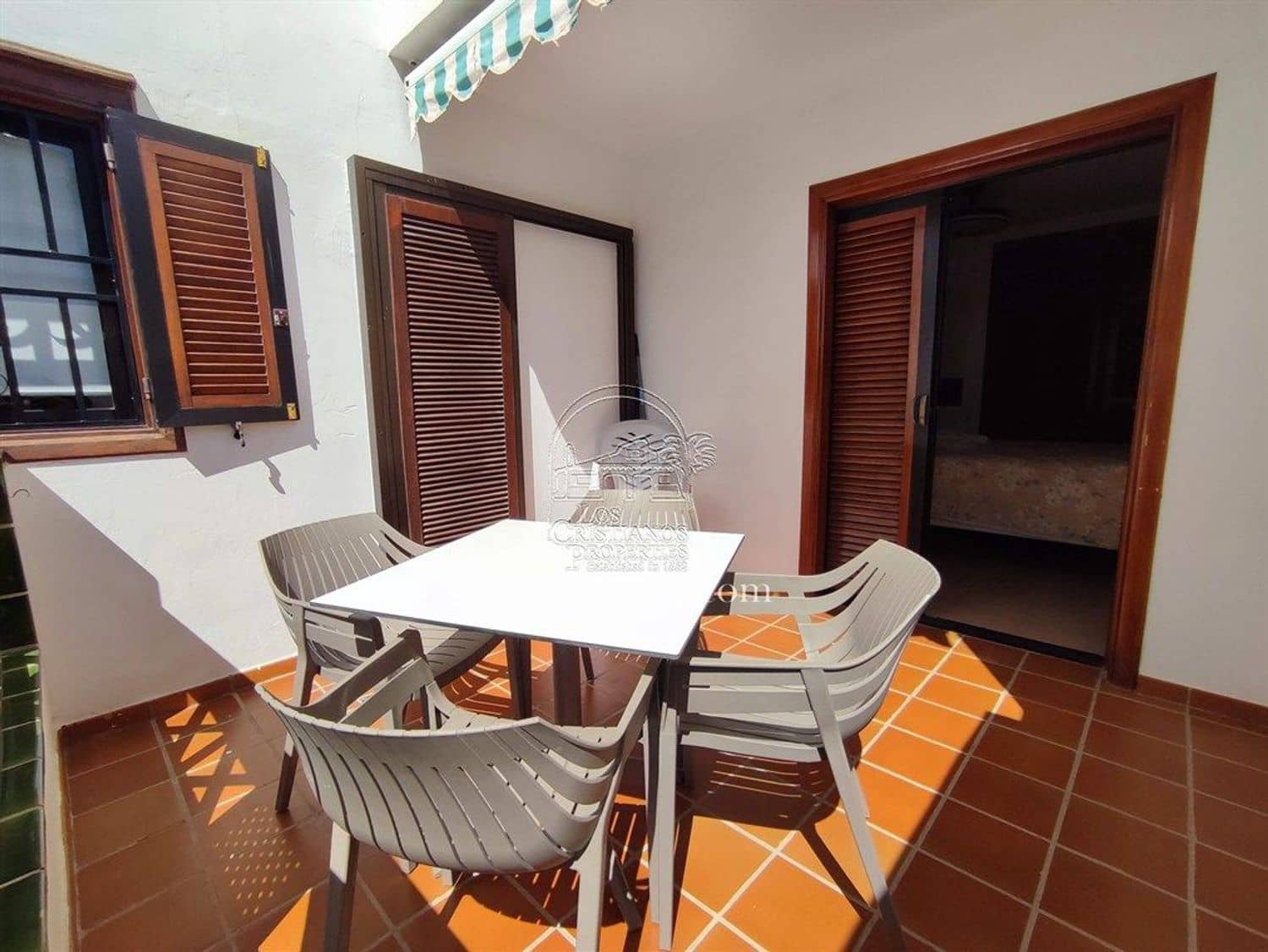 2 bedroom Apartment for sale in Los Cristianos with pool garage - € 370,000 (Ref: 9665653)
