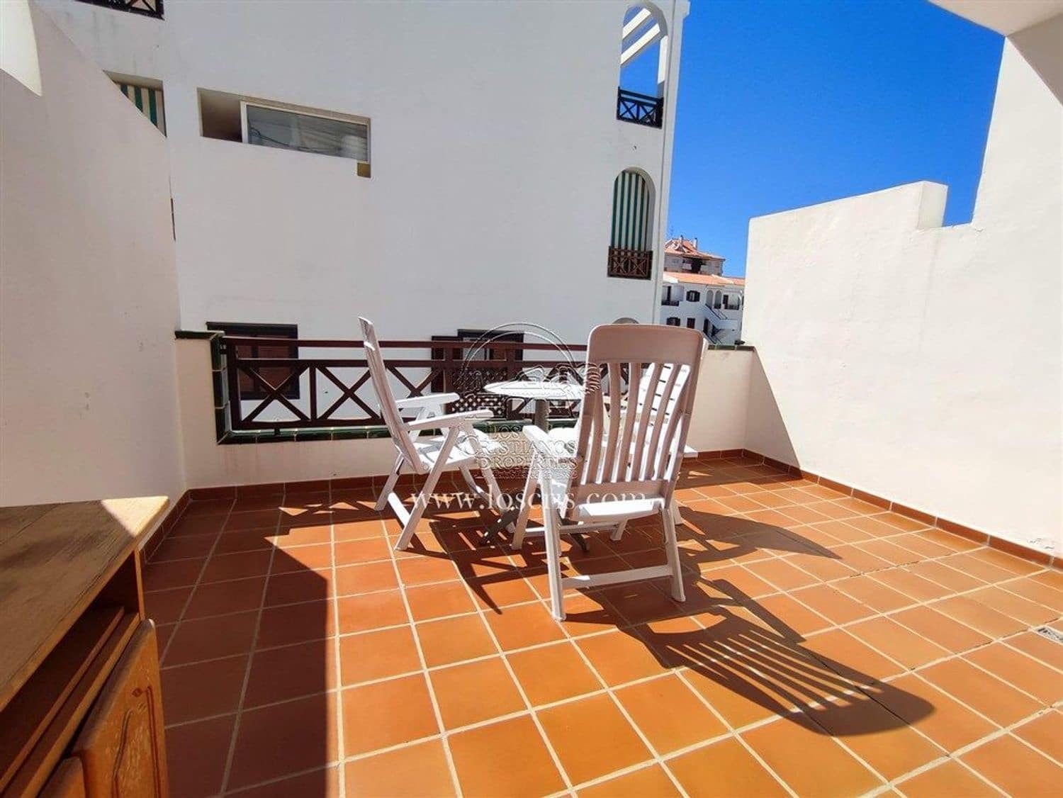 2 bedroom Apartment for sale in Los Cristianos with pool garage - € 370,000 (Ref: 9665653)