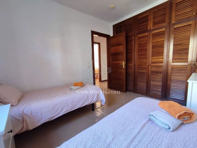 2 quarto Apartamento para venda em Los Cristianos, Arona com piscina garagem - 370 000 € (Ref: 9665653)