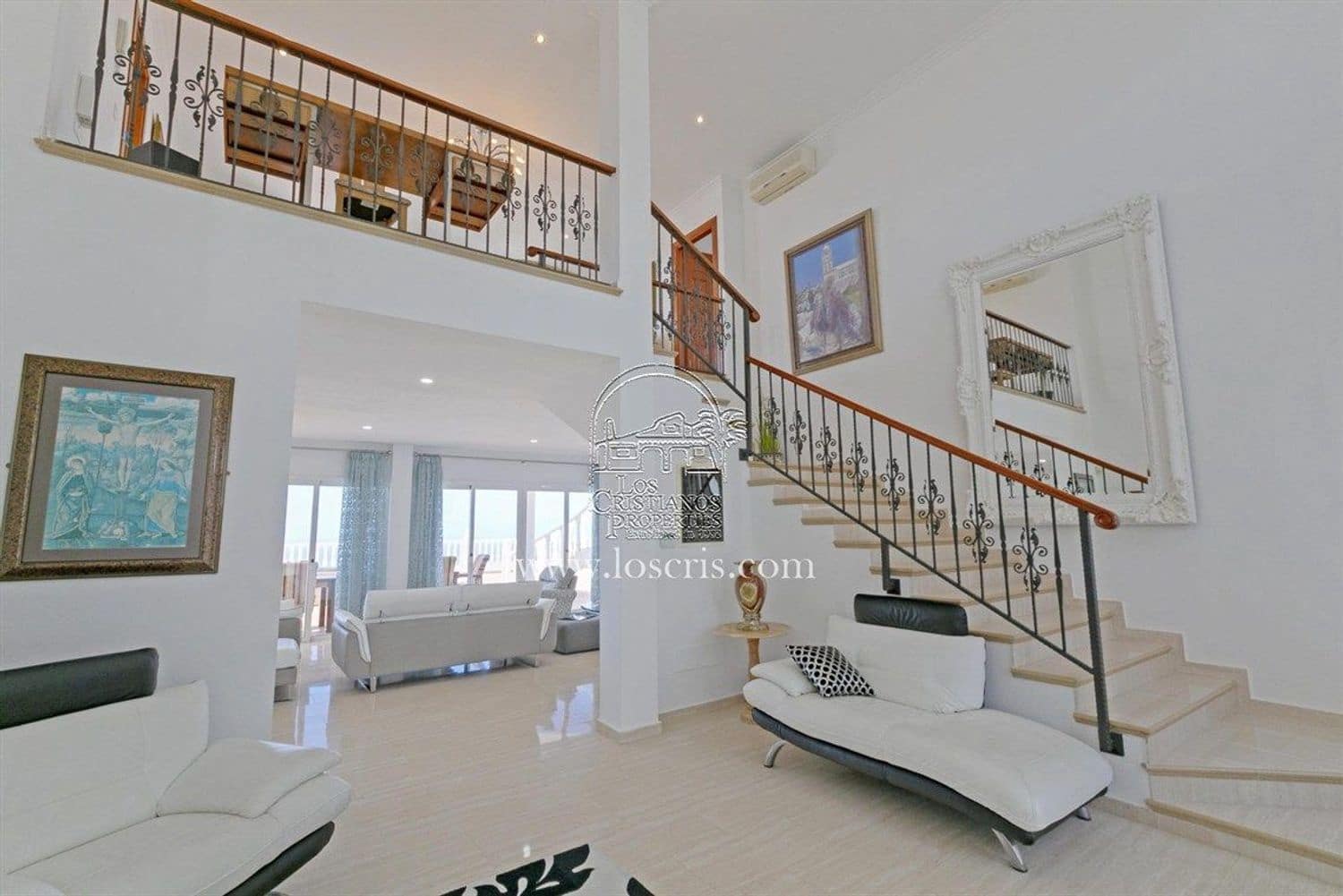 8 chambre Villa/Maison à vendre à Costa Adeje avec piscine garage - 1 450 000 € (Ref: 9673719)