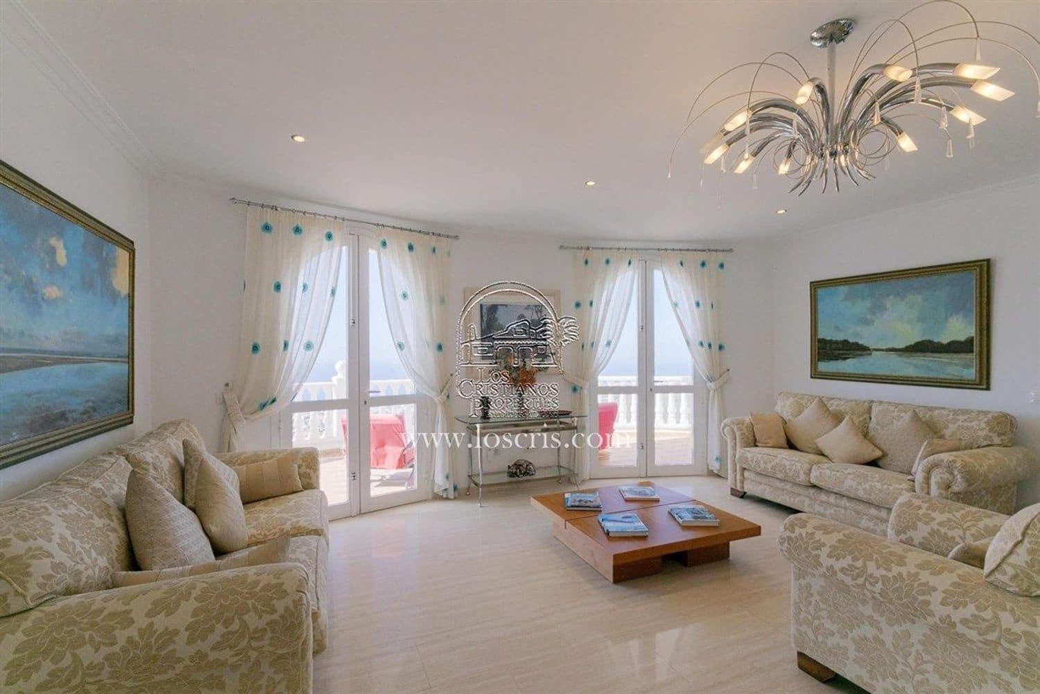 8 chambre Villa/Maison à vendre à Costa Adeje avec piscine garage - 1 450 000 € (Ref: 9673719)