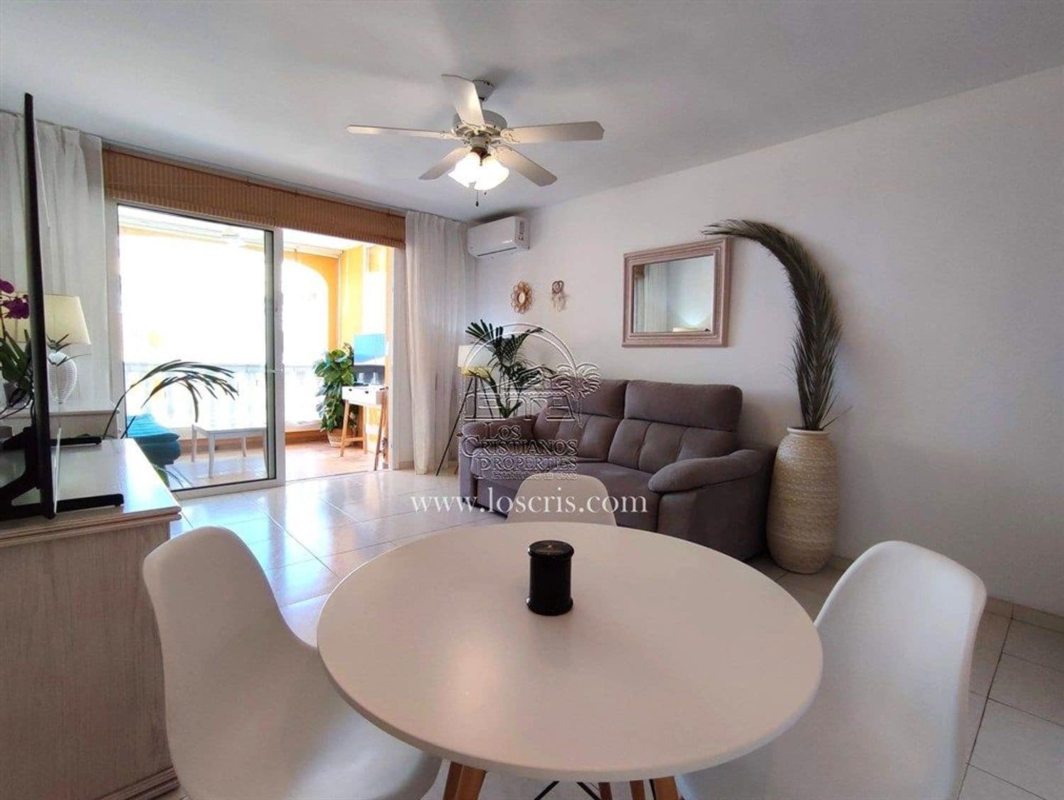 1 chambre Appartement à vendre à El Medano avec piscine garage - 385 000 € (Ref: 9747431)