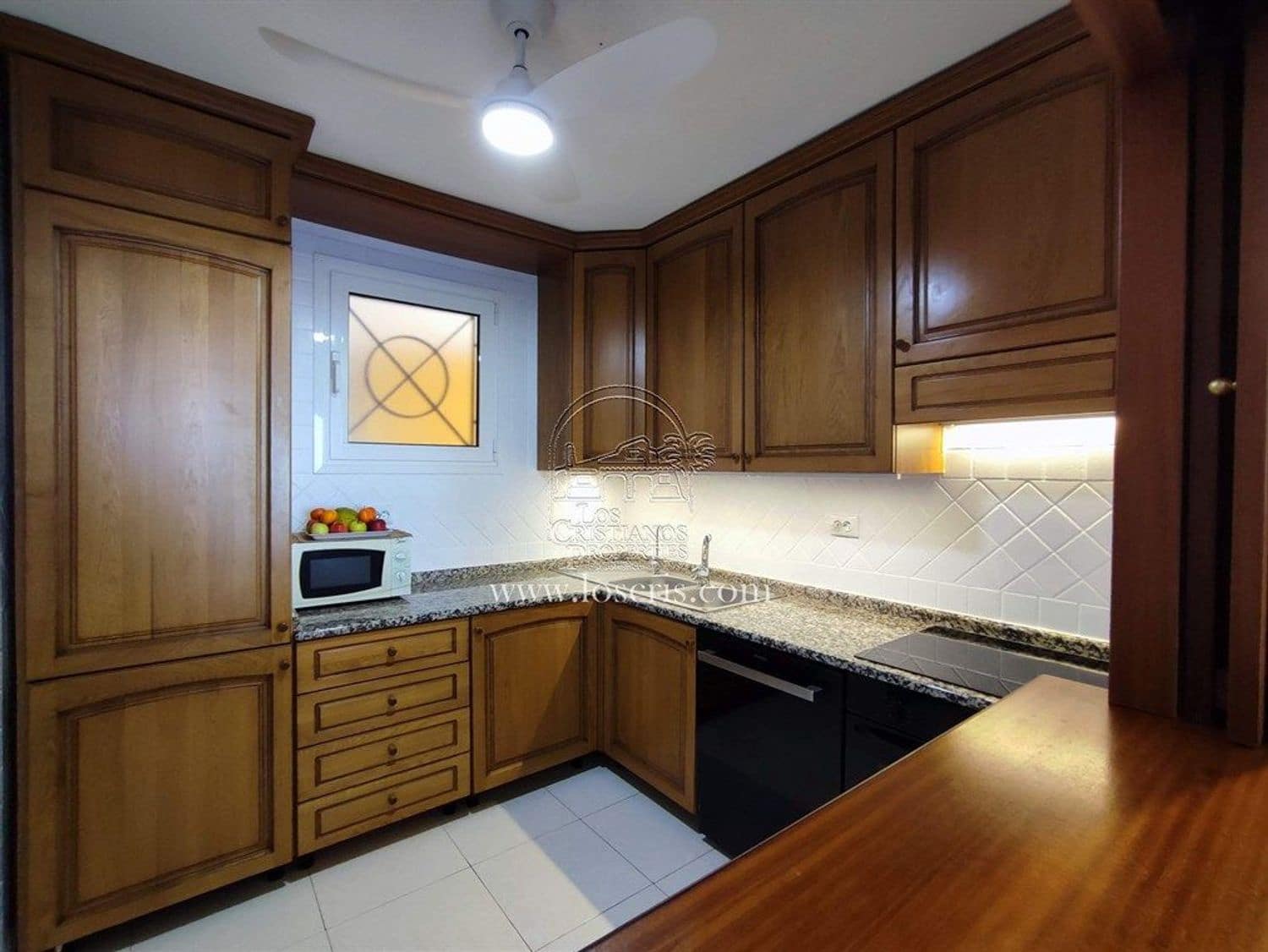 1 chambre Appartement à vendre à El Medano avec piscine garage - 385 000 € (Ref: 9747431)