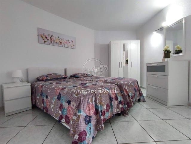 Apartamento de 1 habitación en Los Cristianos, Arona en venta con piscina garaje - 310.000 € (Ref: 9747432)