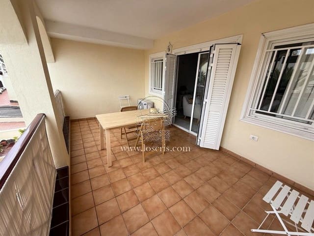 Leilighet til salgs i Los Cristianos, Arona med svømmebasseng garasje - € 299 000 (Ref: 9798521)