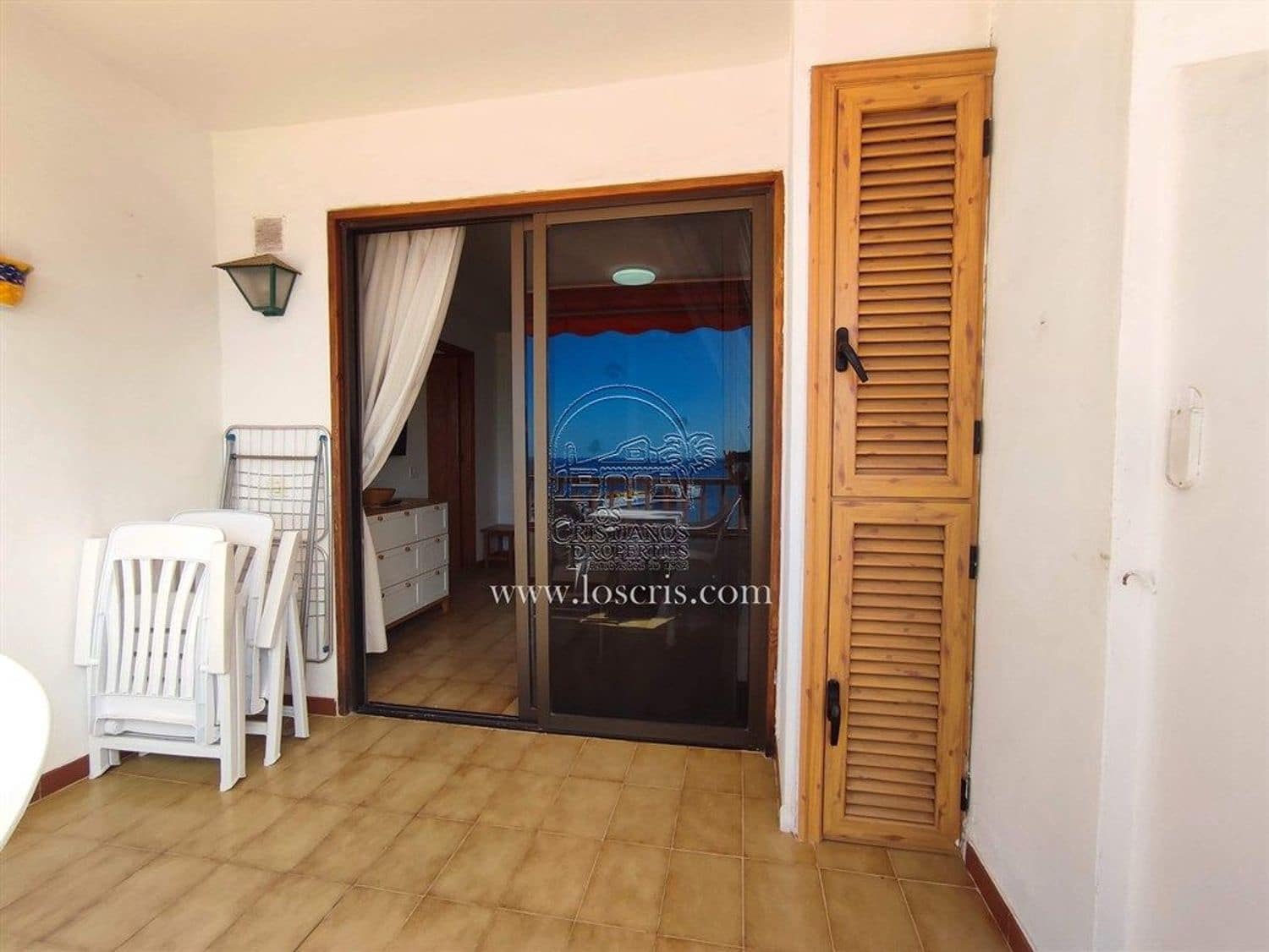 1 soverom Leilighet til salgs i Los Cristianos med svømmebasseng garasje - € 265 000 (Ref: 9828251)