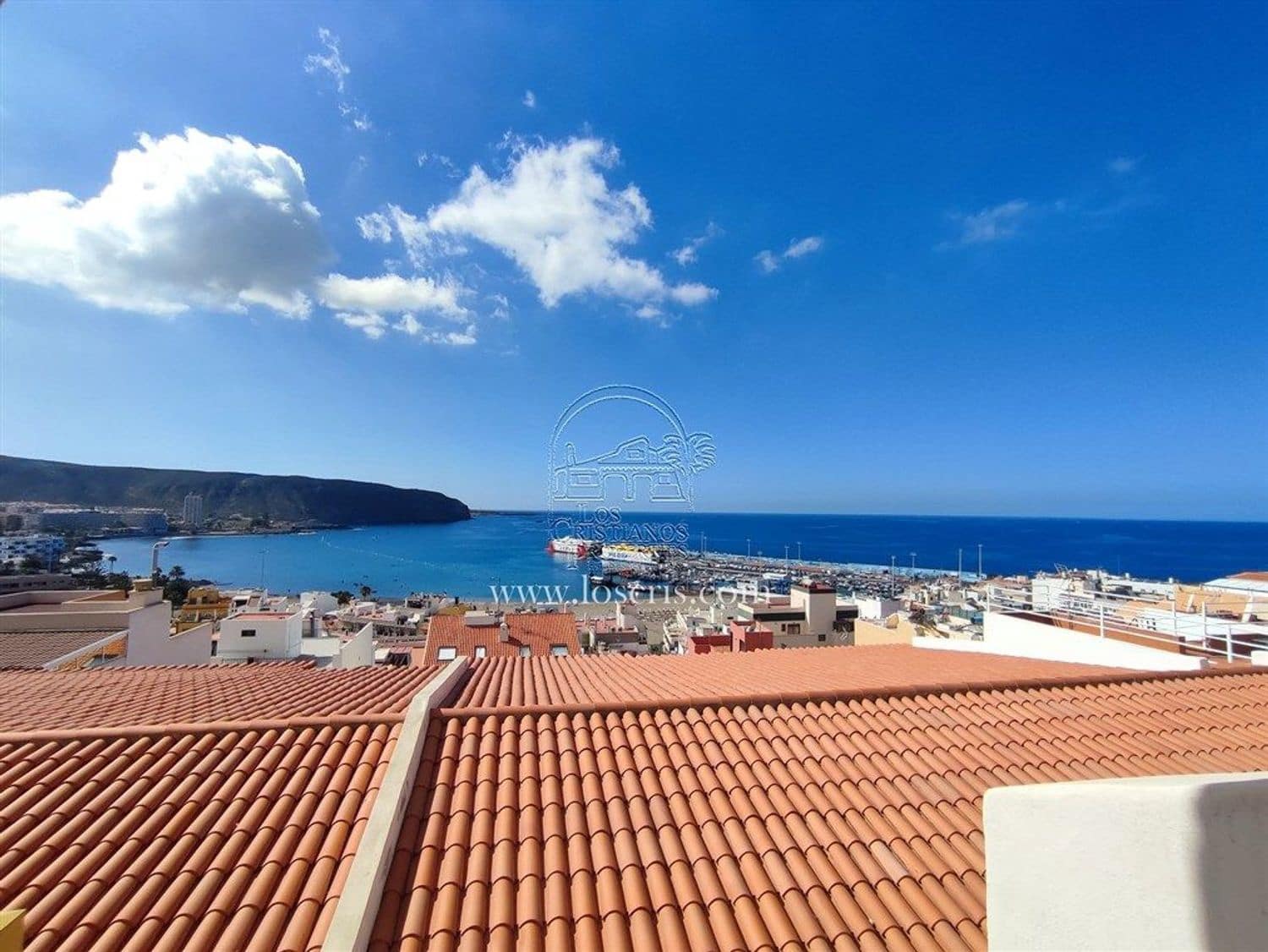 1 soverom Leilighet til salgs i Los Cristianos med svømmebasseng garasje - € 265 000 (Ref: 9828251)