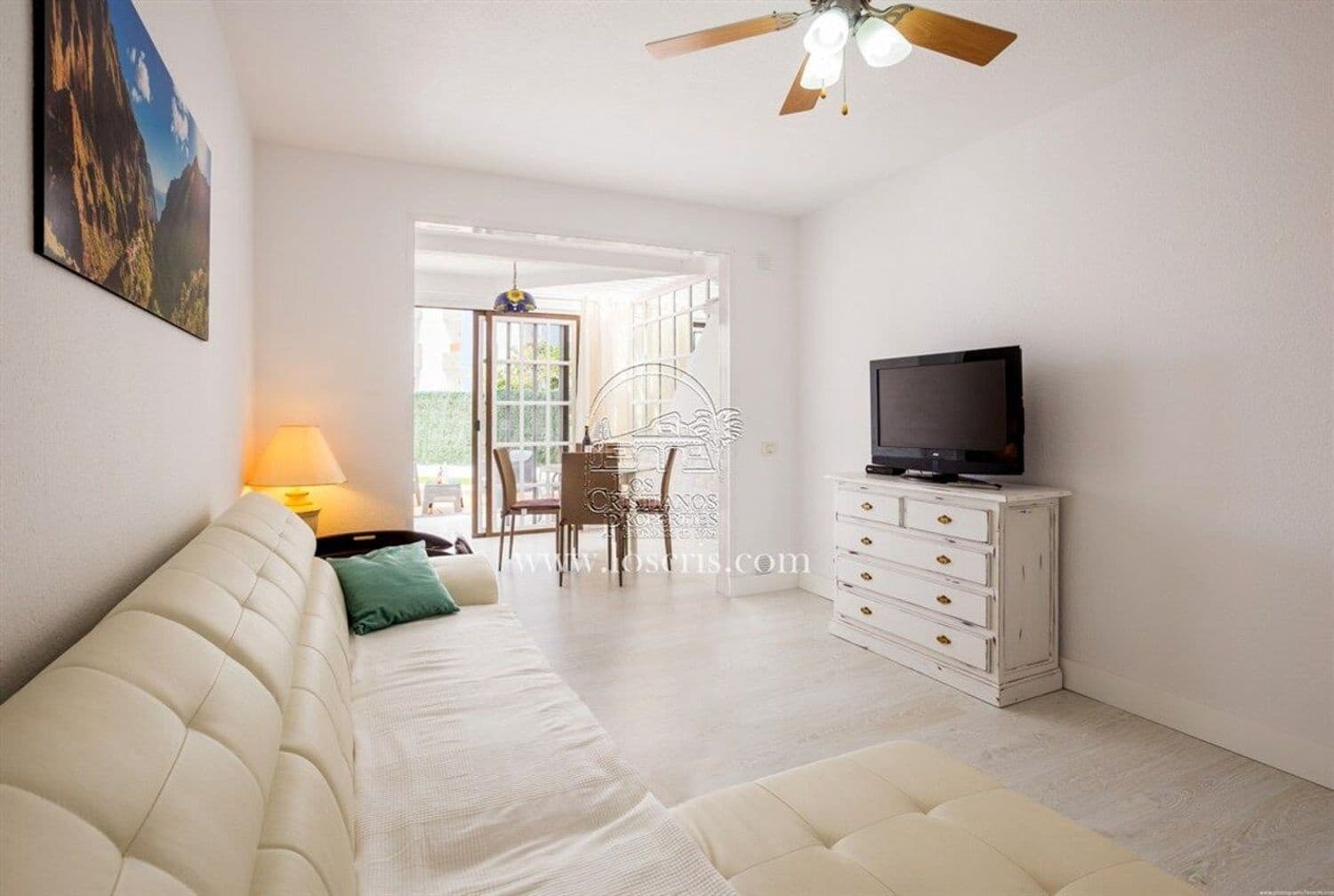 1 soverom Leilighet til salgs i Los Cristianos med svømmebasseng garasje - € 279 000 (Ref: 9877777)