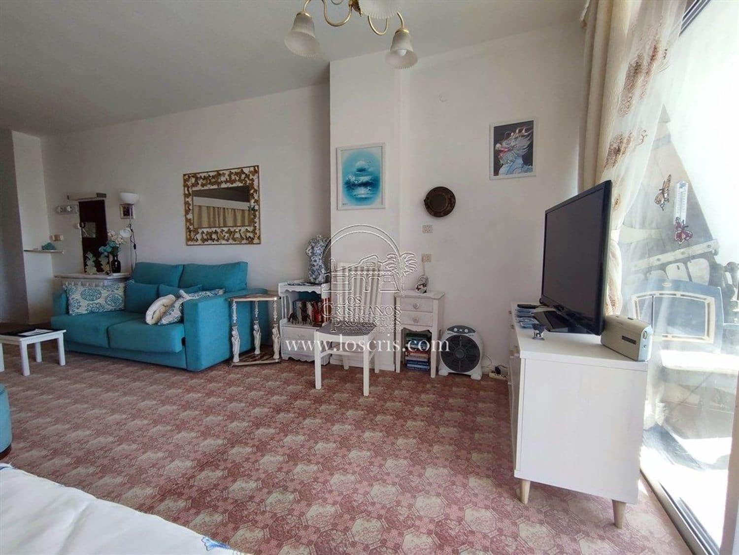 Huoneisto myytävänä paikassa Los Cristianos mukana uima-altaan 
autotalli - 275 000 € (Ref: 9888643)