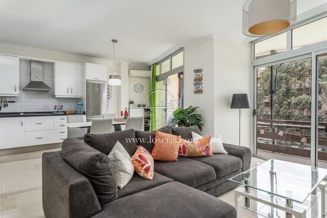 Apartamento de 2 habitaciones en Los Cristianos, Arona en venta con piscina garaje - 730.000 € (Ref: 9909885)