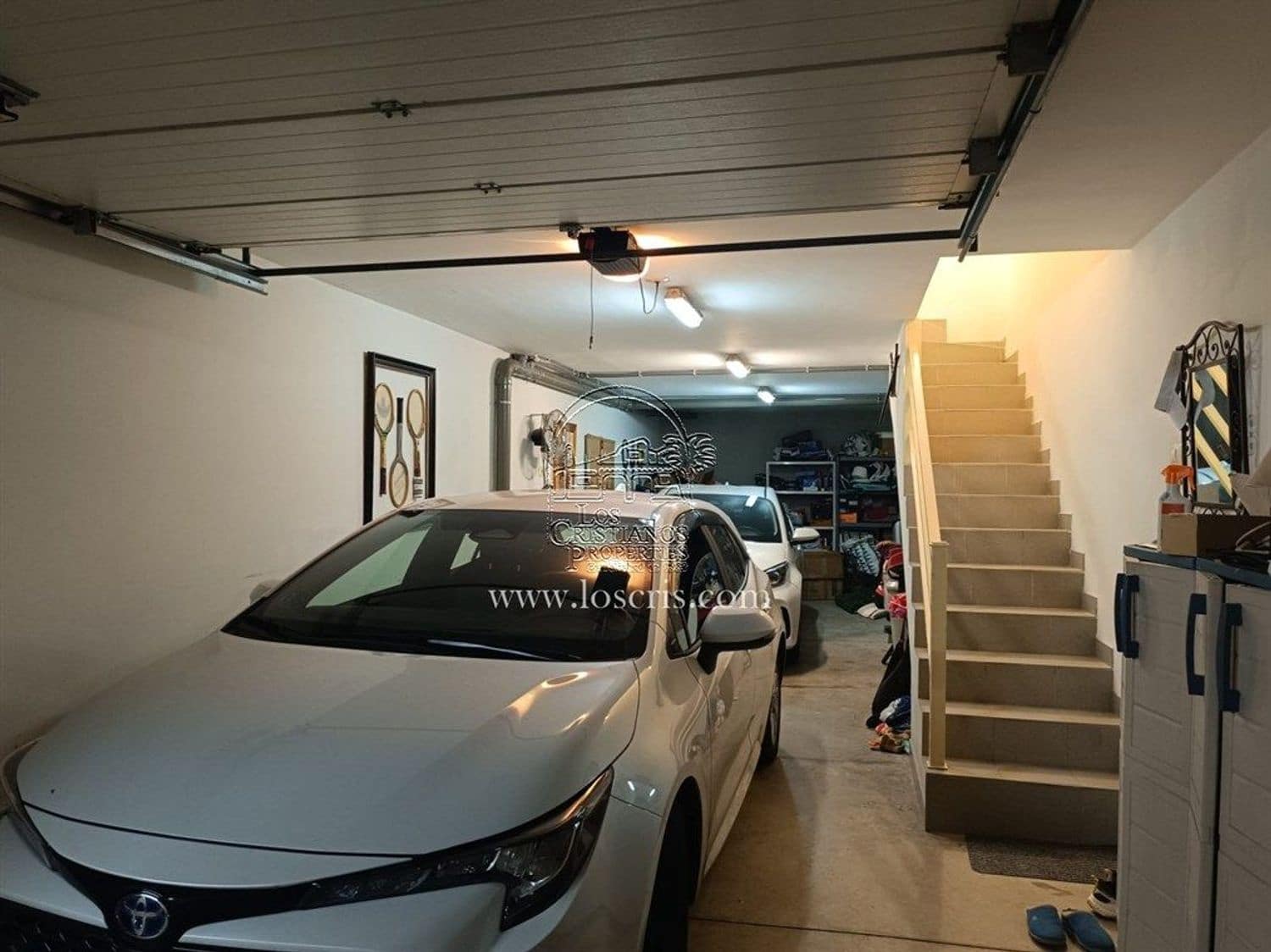 2 makuuhuone Omakotitalo myytävänä paikassa Chayofa mukana 
autotalli - 465 000 € (Ref: 9915185)