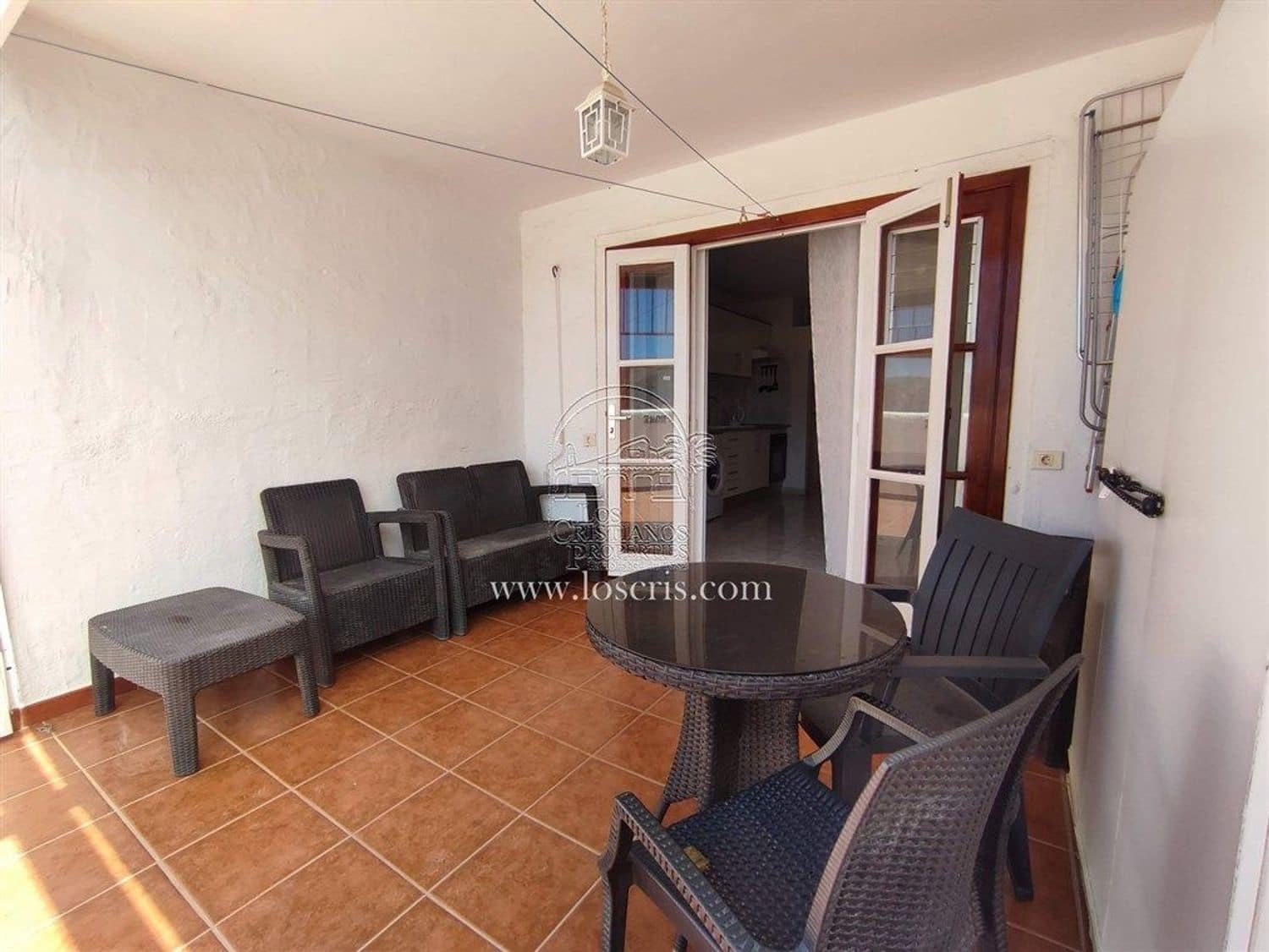 Apartment for sale in Los Cristianos with pool garage - € 220,000 (Ref: 9921651)