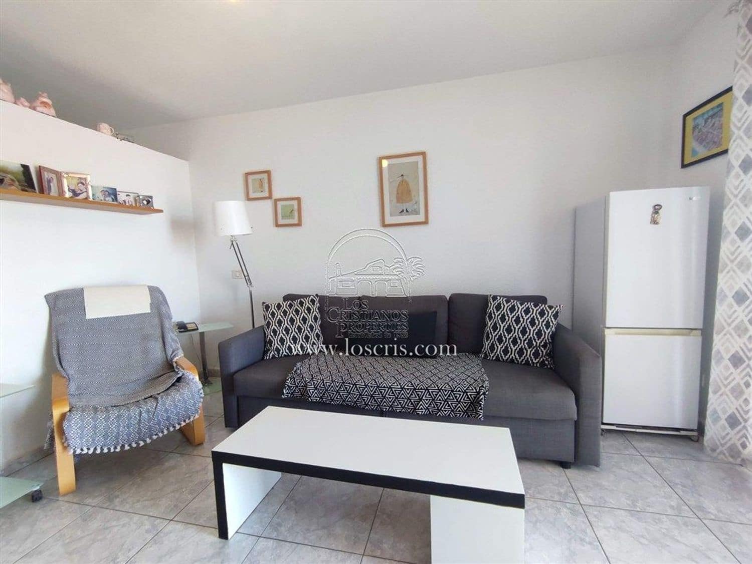 Apartment for sale in Los Cristianos with pool garage - € 220,000 (Ref: 9921651)