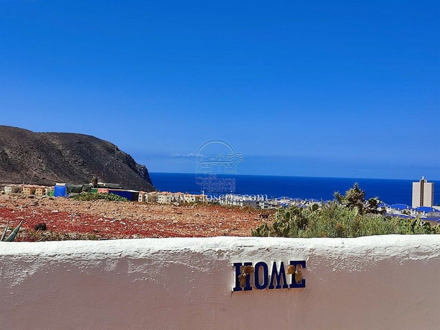 Apartment for sale in Los Cristianos with pool garage - € 220,000 (Ref: 9921651)