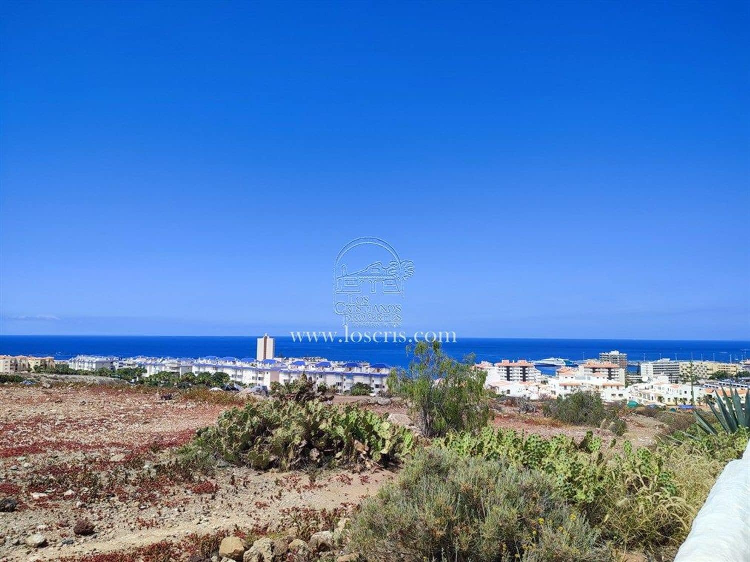 Apartment for sale in Los Cristianos with pool garage - € 220,000 (Ref: 9921651)