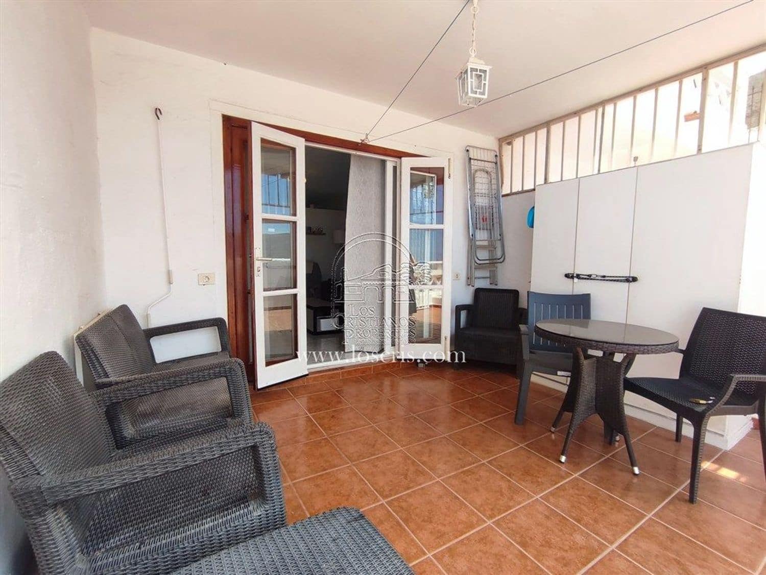 Apartment for sale in Los Cristianos with pool garage - € 220,000 (Ref: 9921651)